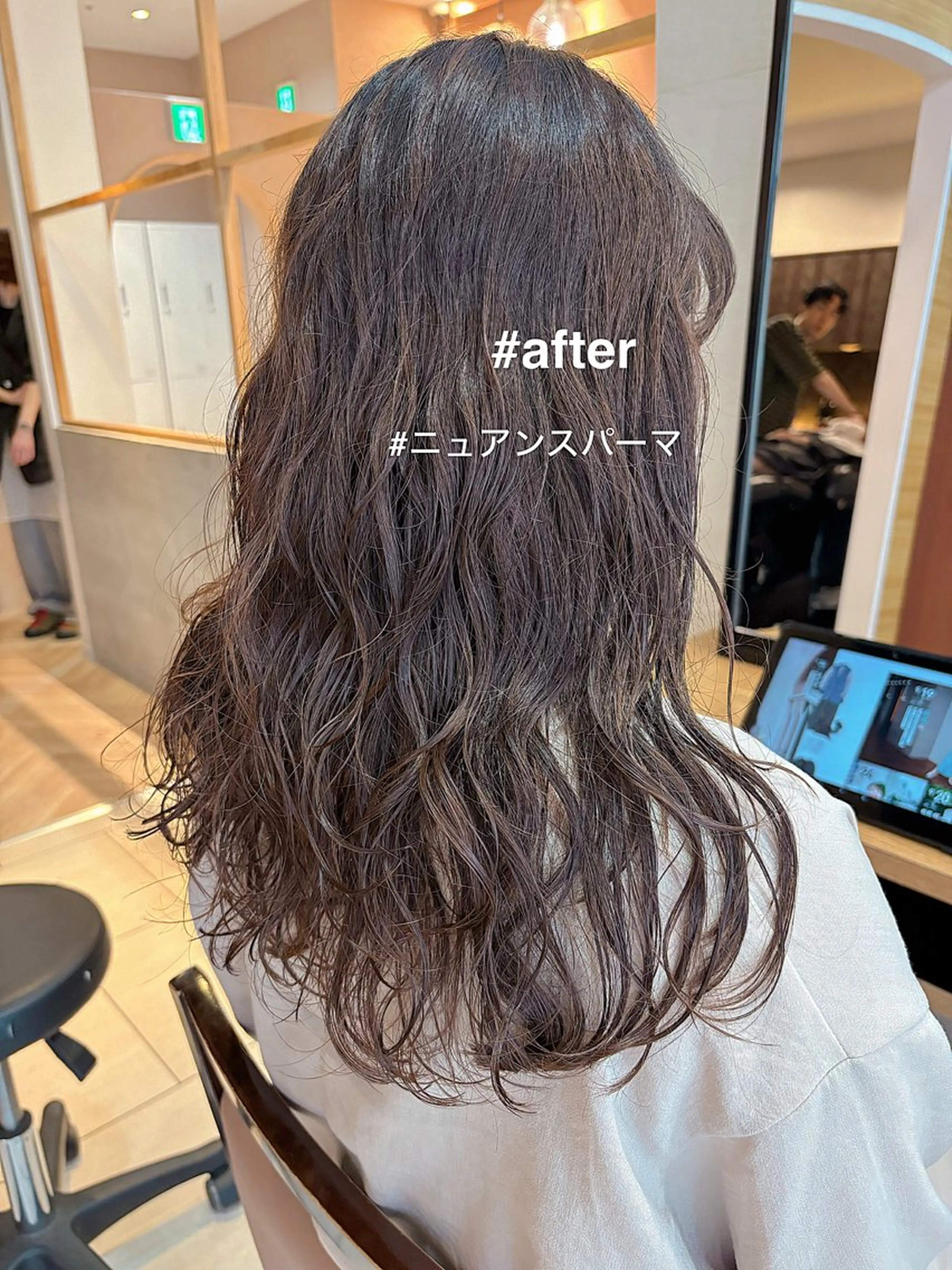 セミロング セミロングパーマ おくれ毛 カット パーマ ボブ/ミディアム 親しみやすさ/さくらのヘアスタイル