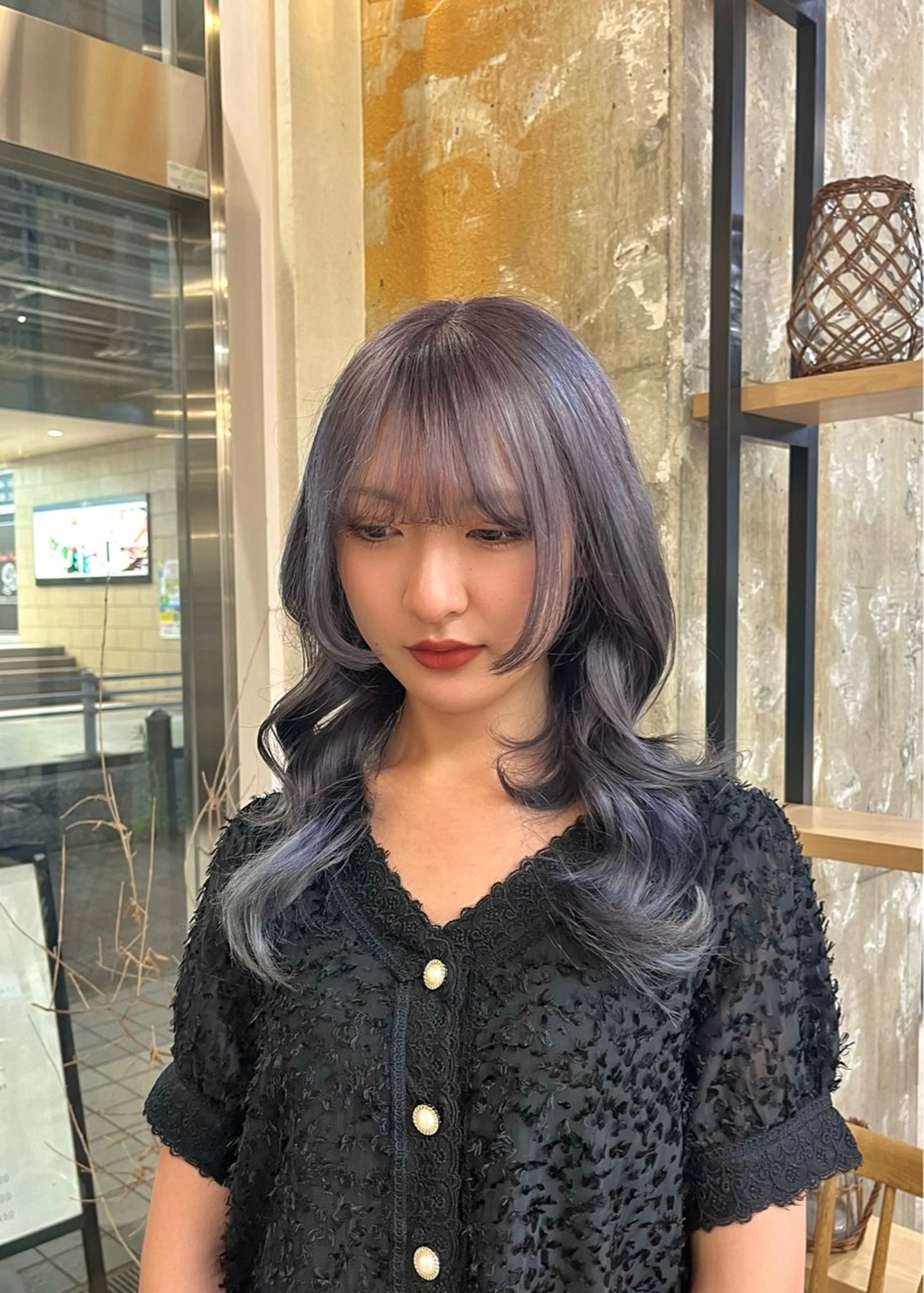 セミロング 髪質改善 トリートメント 寒色 ♡ レイヤー ┊︎miyuのヘアスタイル
