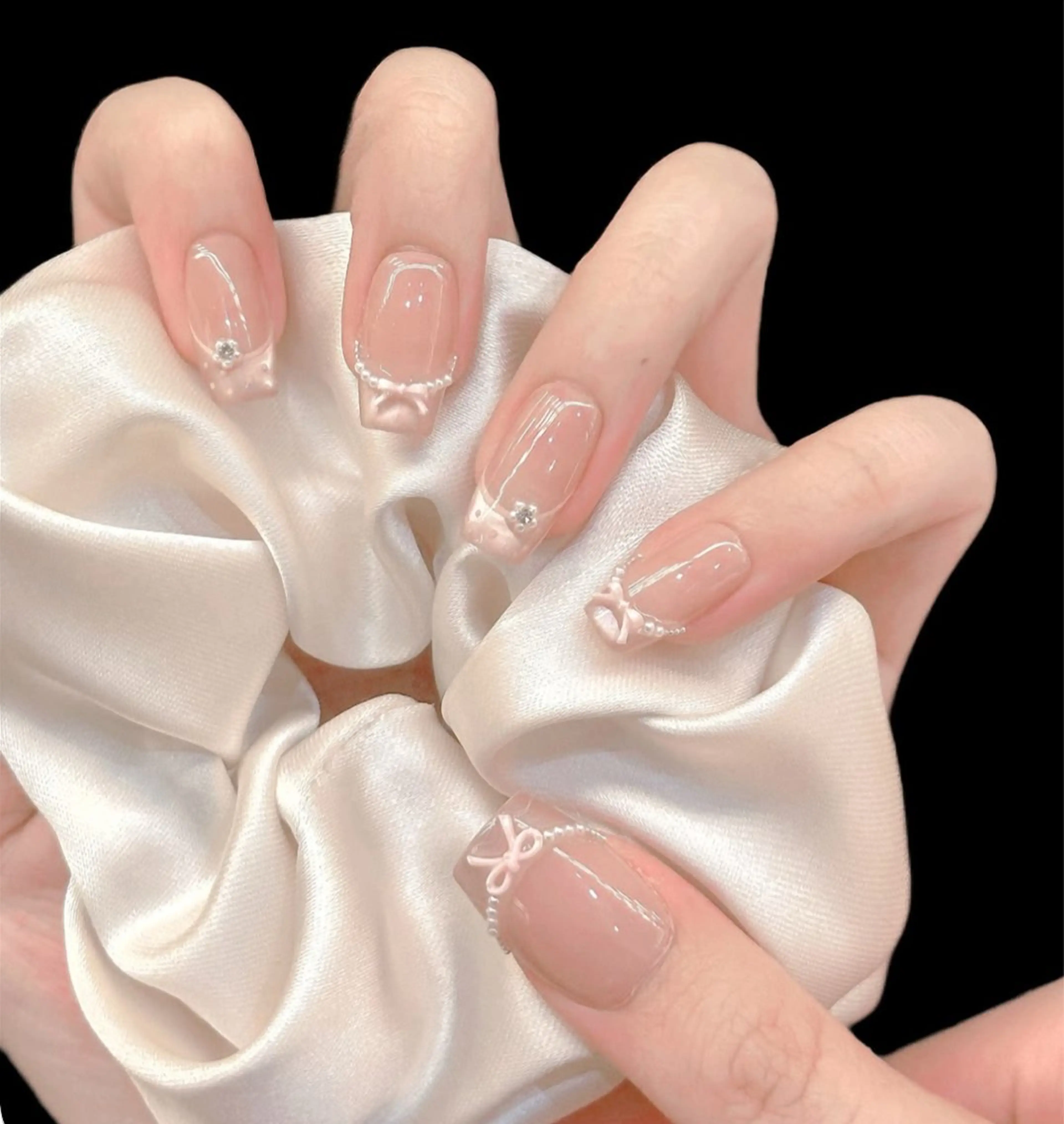 ネイル 韓国ネイル 持ち込み ニュアンスネイル ネイルチップ ハンドネイル Tini ANA.CHUOのネイルデザイン