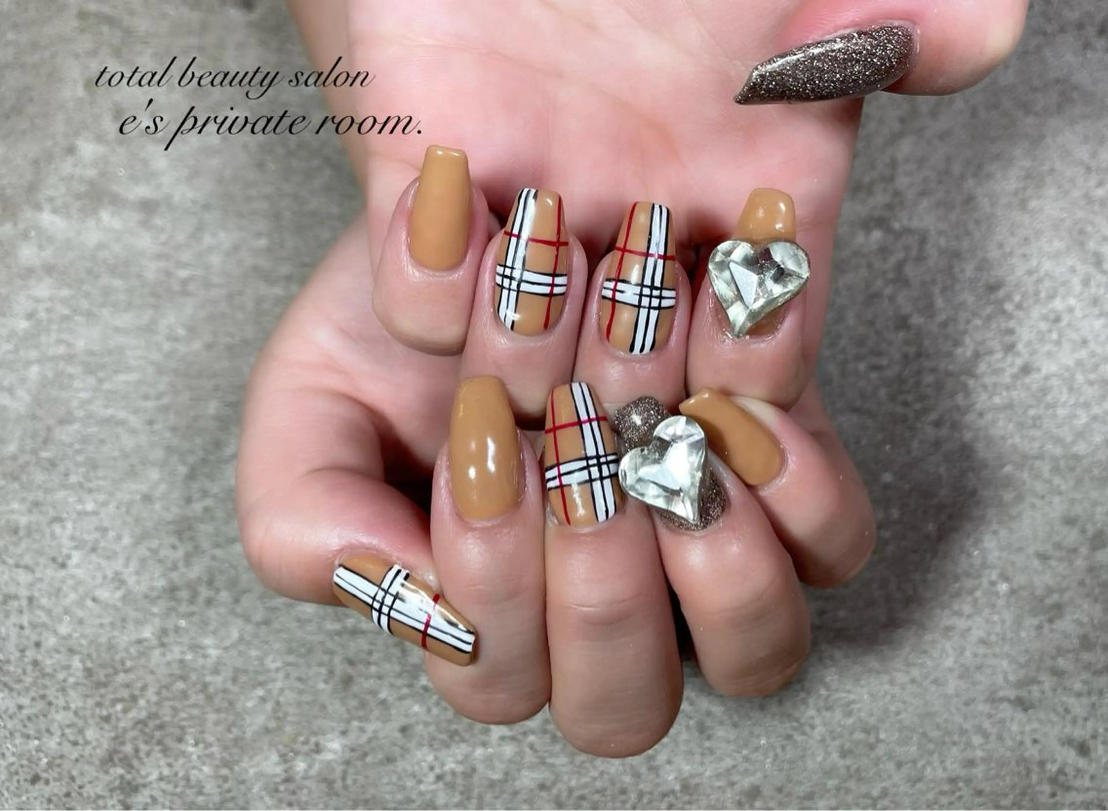 ネイル LAVISH nail salonのネイルデザイン