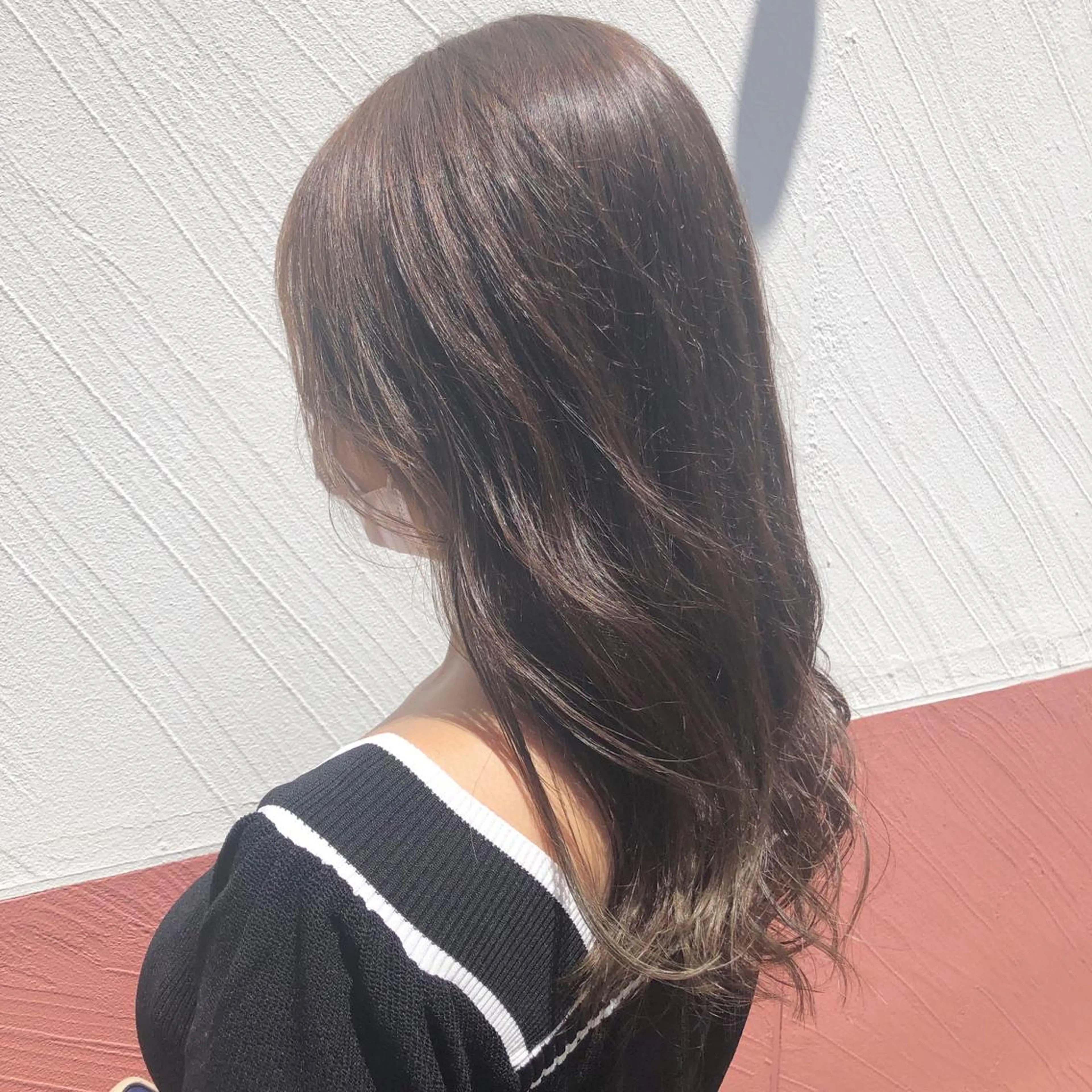 セミロング つばた みゆ🦋のヘアスタイル