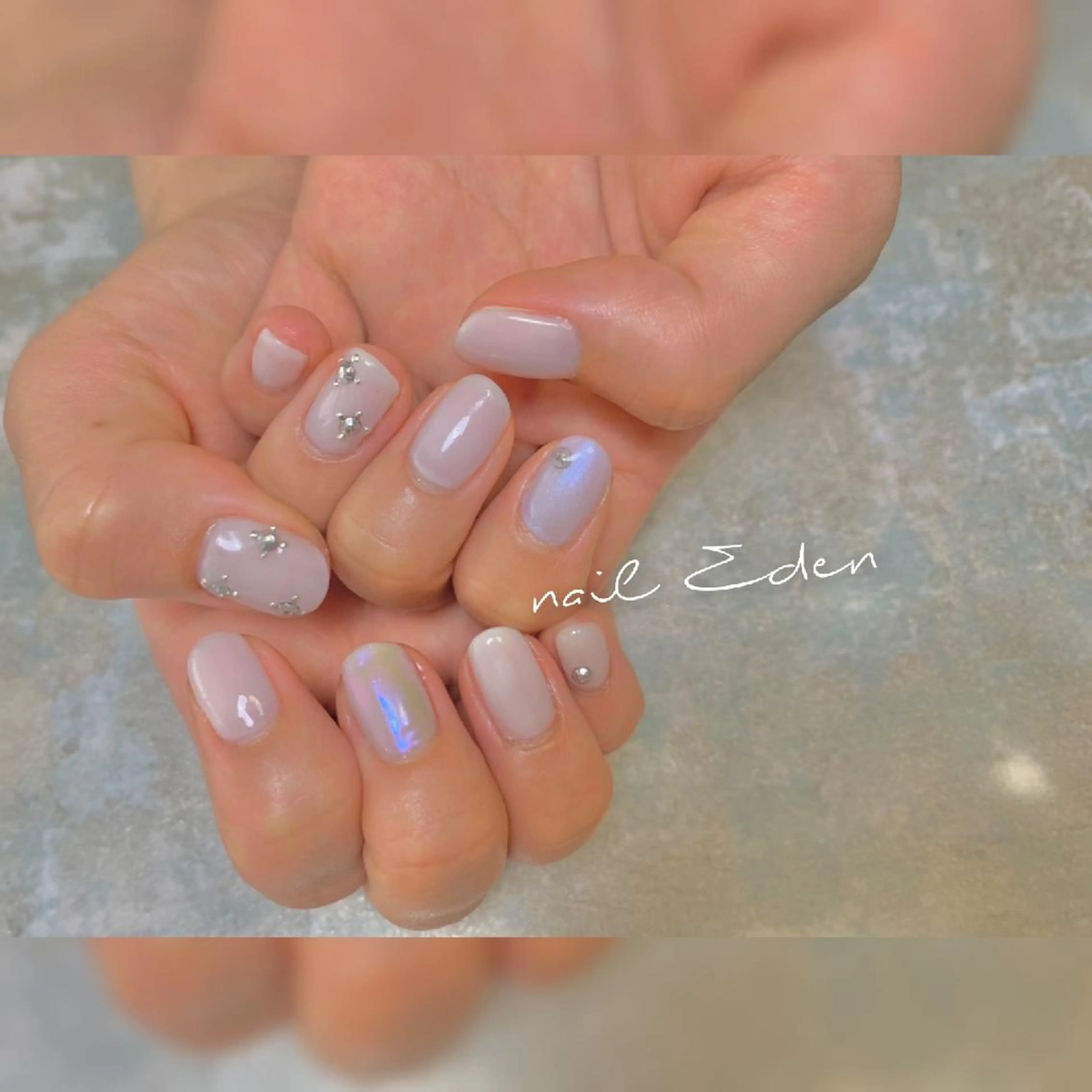 ネイル 氷ネイル・うるうるネイル 韓国ネイル 持ち込み Eden ♾️のネイルデザイン