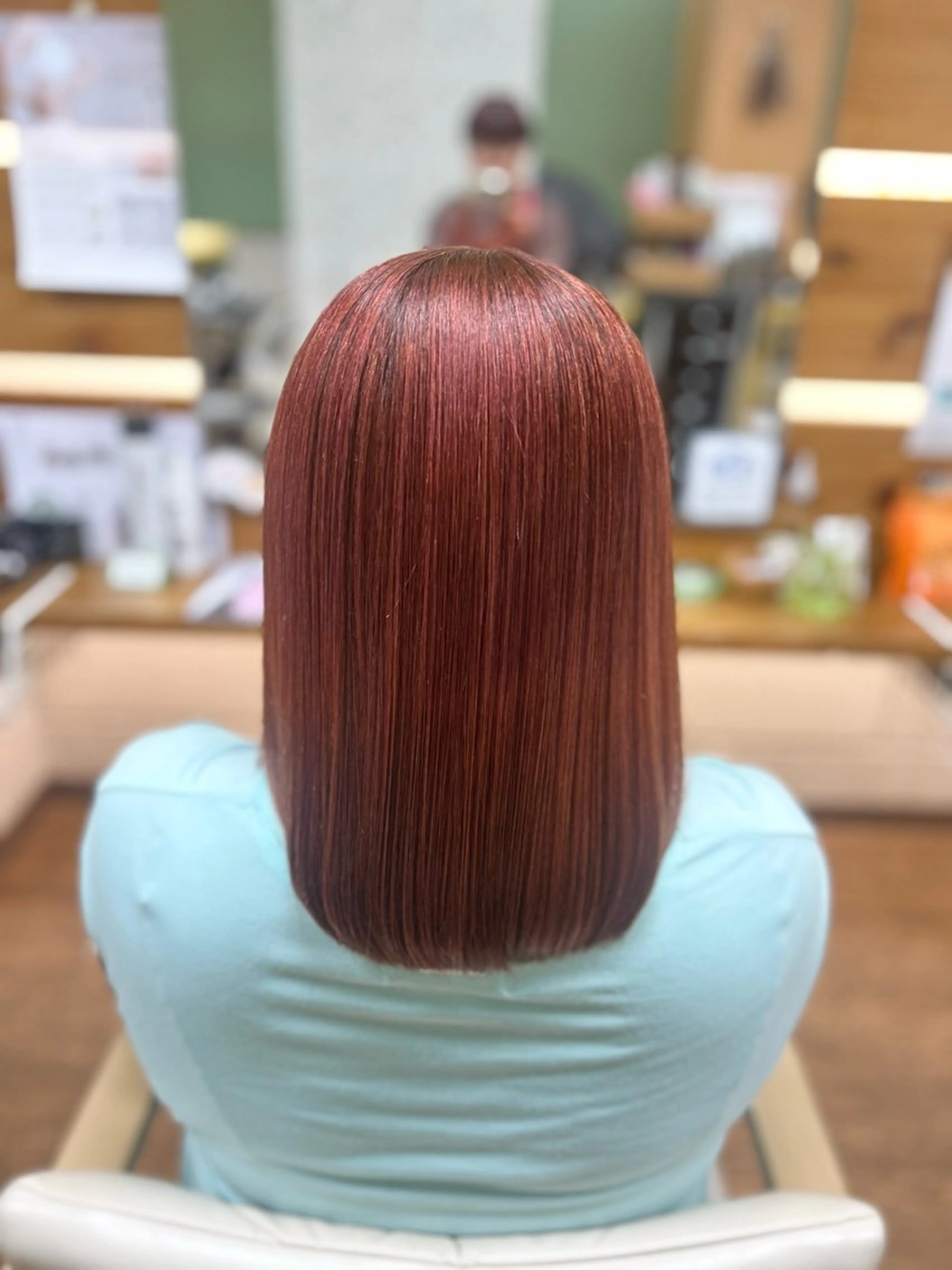 ミディアム 神谷 千明のヘアスタイル