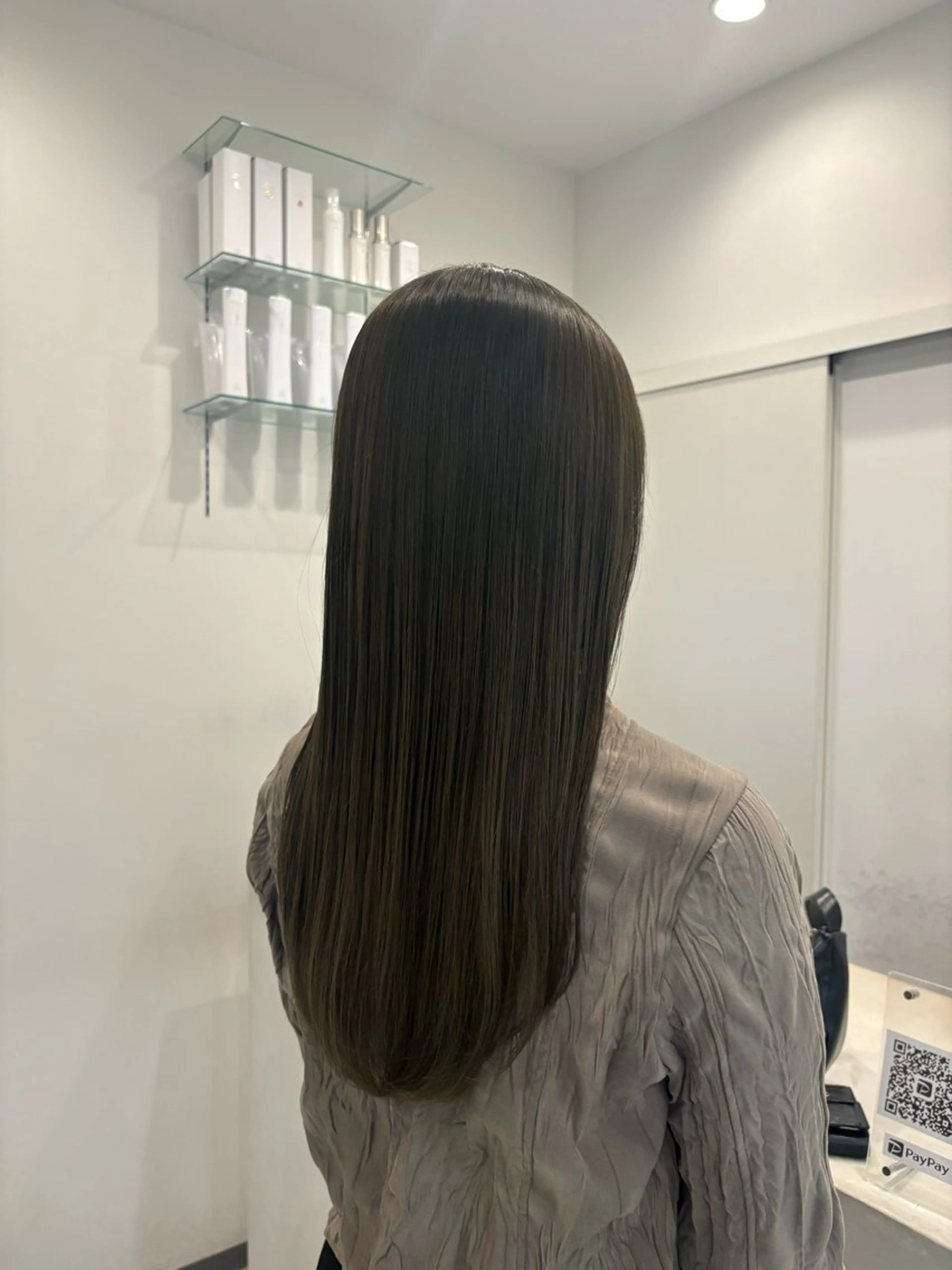 ロング ヘアカラー 加賀谷 乙葉のヘアスタイル