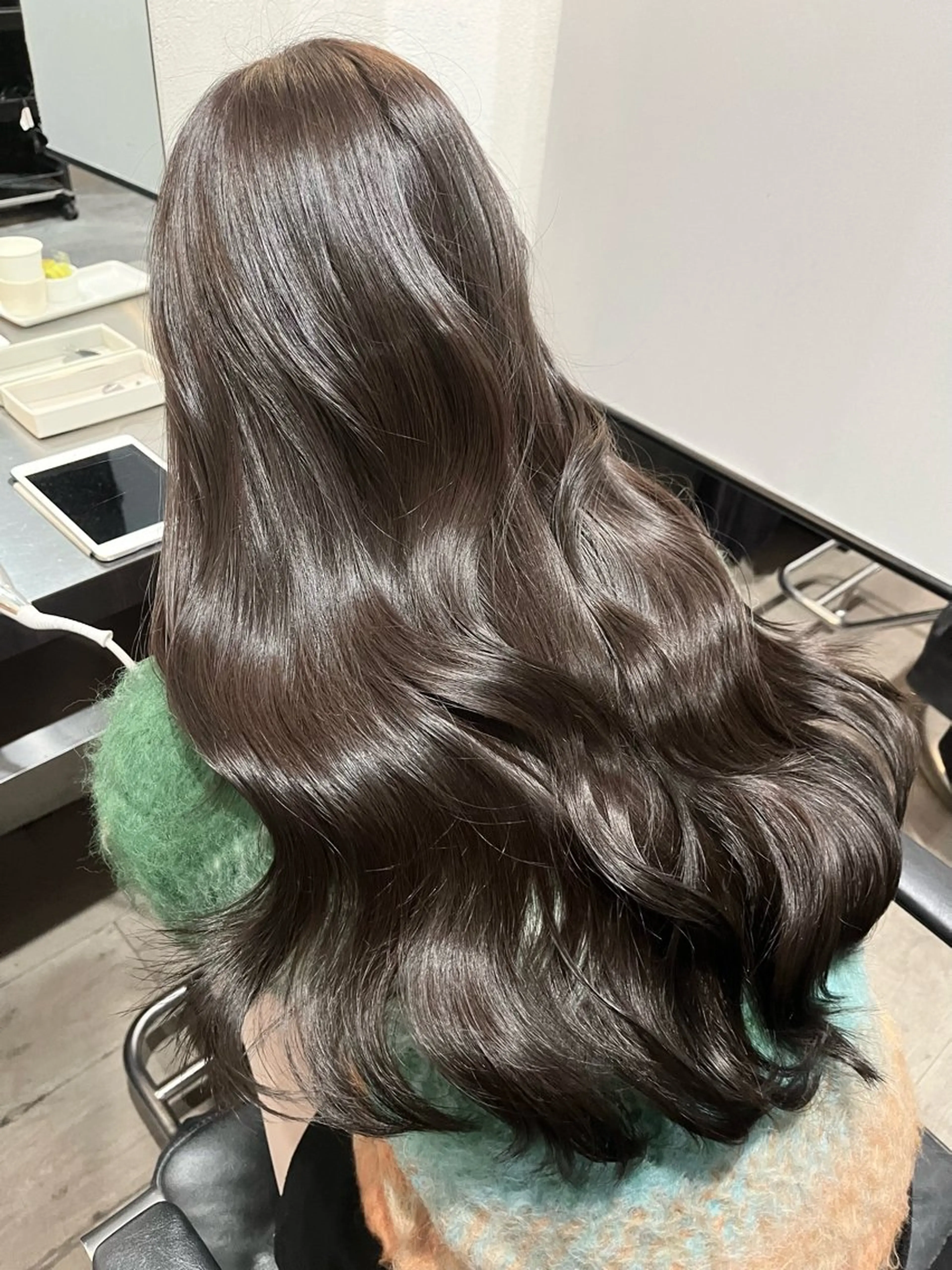 セミロング 髪質改善 韓国風ヘア レイヤーカット 似合わせカット 小顔カット 髪質改善 カラー専門店のヘアスタイル