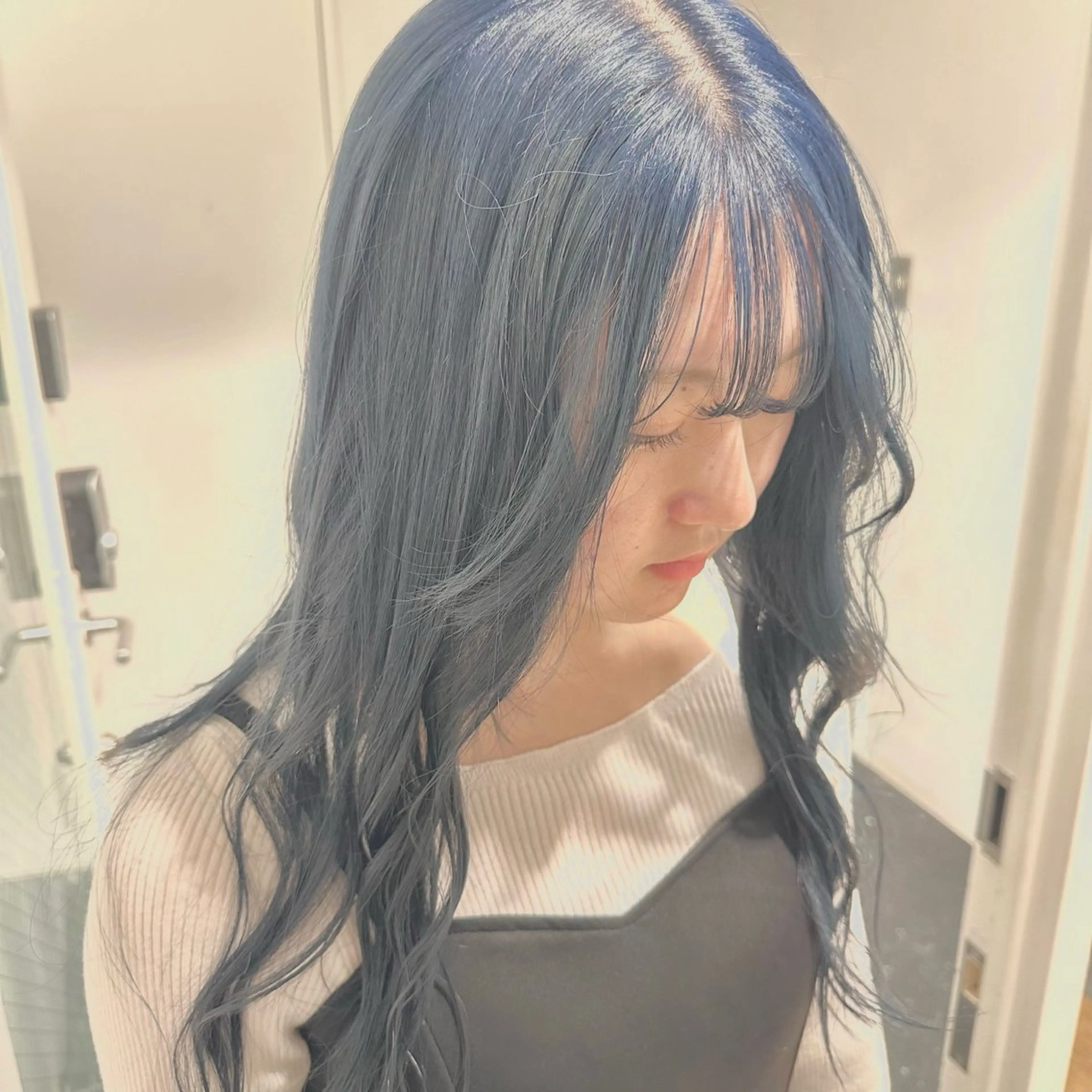 ロング カラー ハイトーン･髪質改善 MIOKAのヘアスタイル