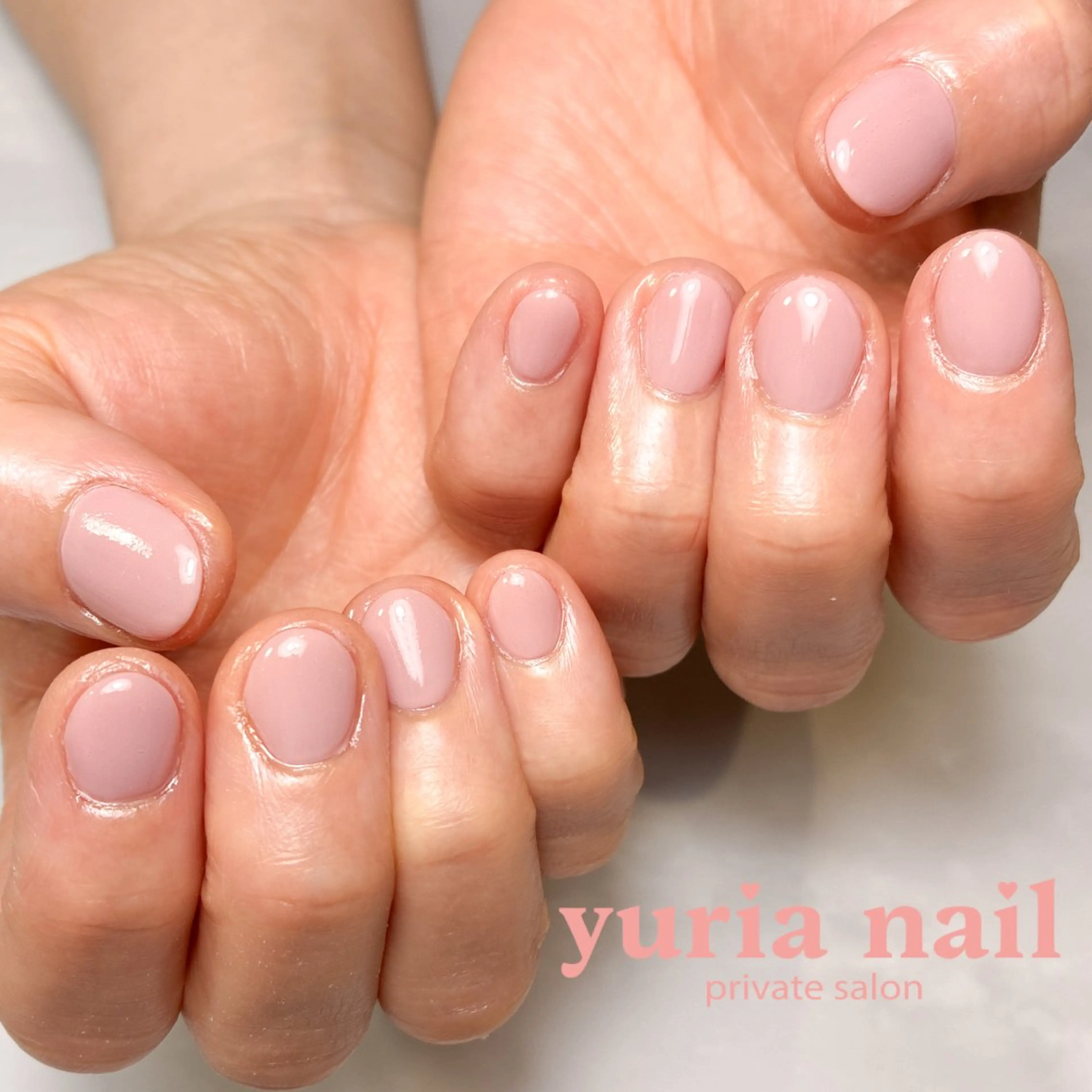 ネイル ワンカラーネイル ピンク ピンクベージュ シンプルネイル 春ネイル ハンドネイル 小林 ゆりあのネイルデザイン