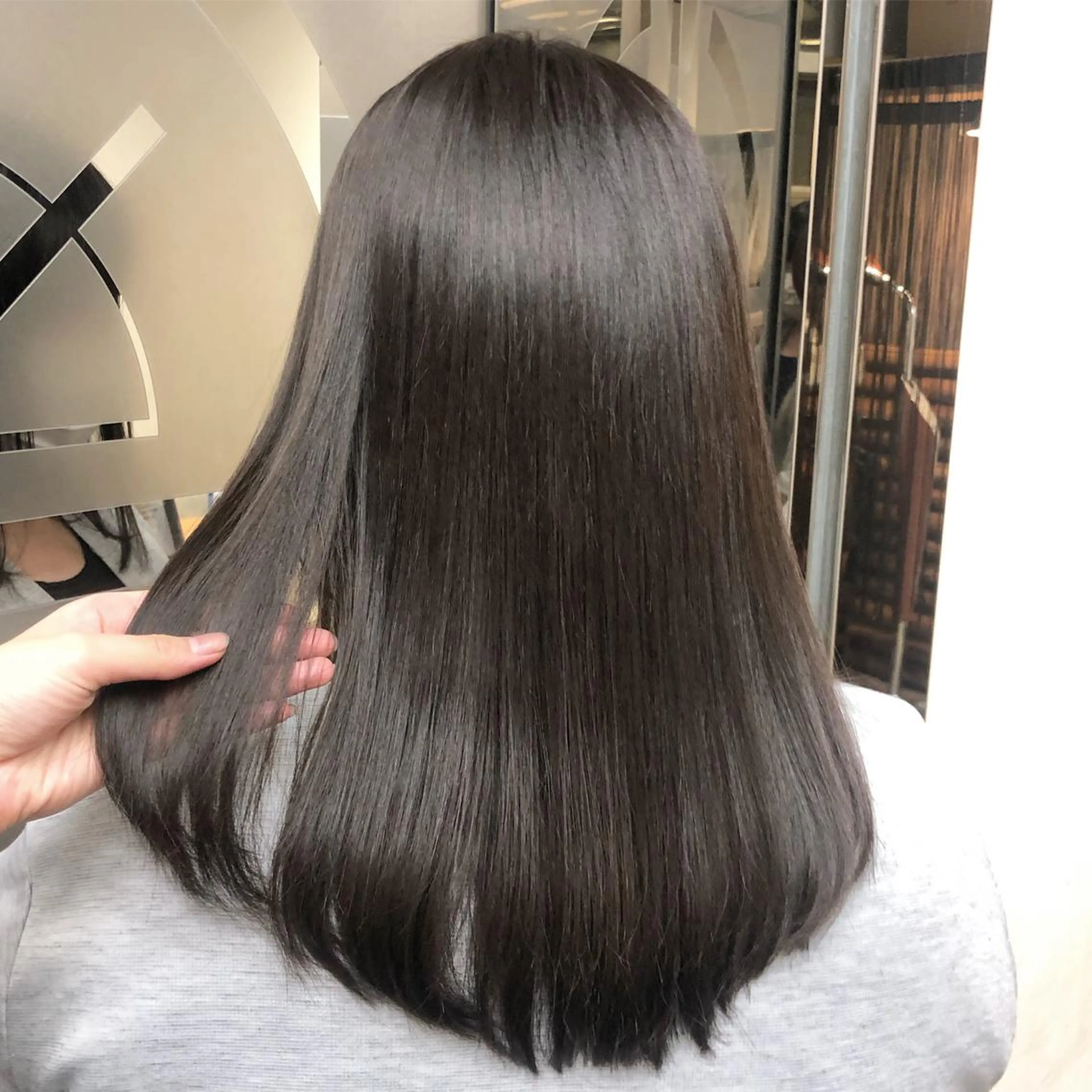 ロング カラー ゆう🫧 透明感/ハイトーンのヘアスタイル