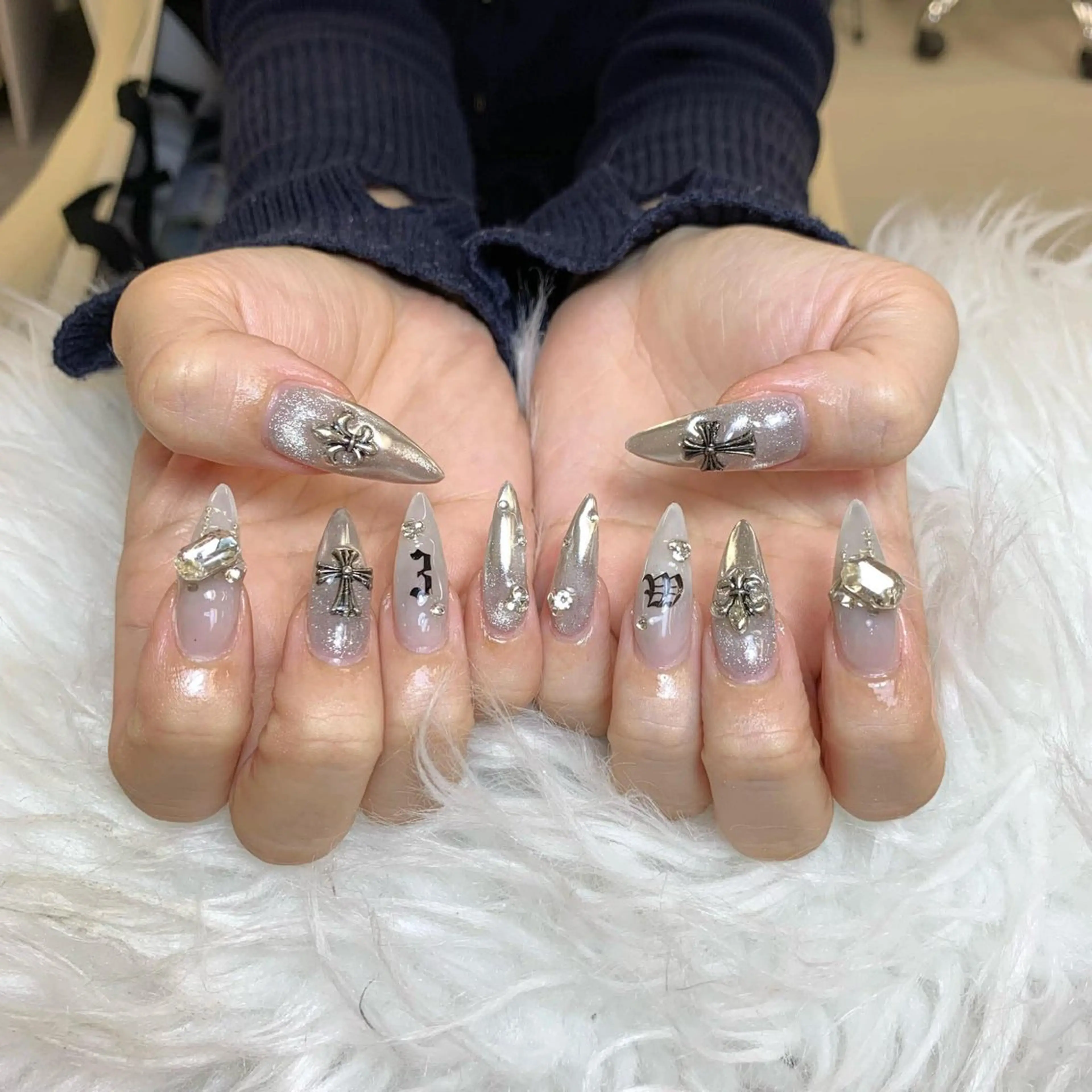 ネイル ハンドネイル Anh ゴテゴテネイルのネイルデザイン