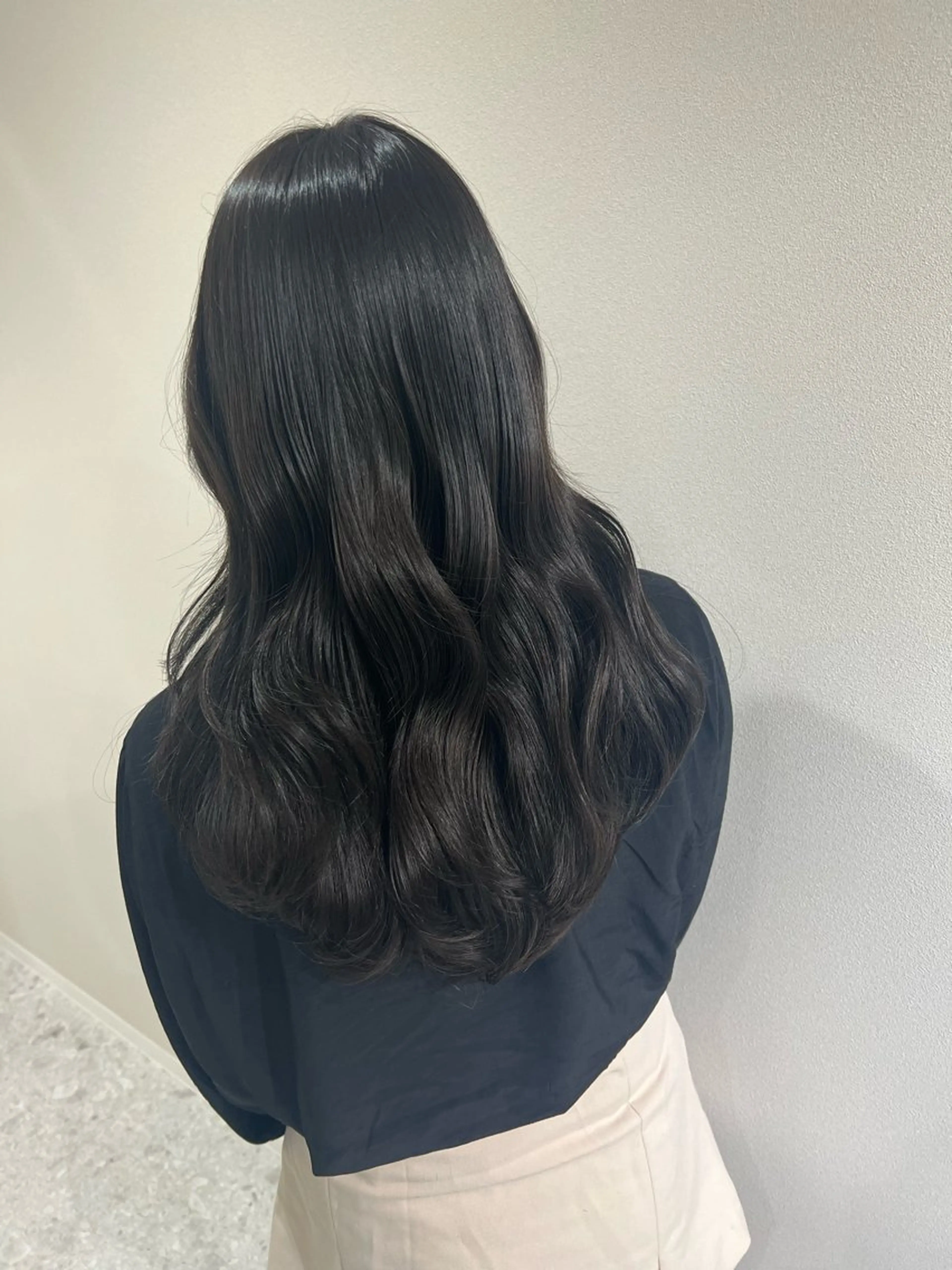 ロング くびれヘア 顔まわりレイヤー 髪質改善 韓国風ヘア レイヤーカット shindo lisa🎀🪽のヘアスタイル