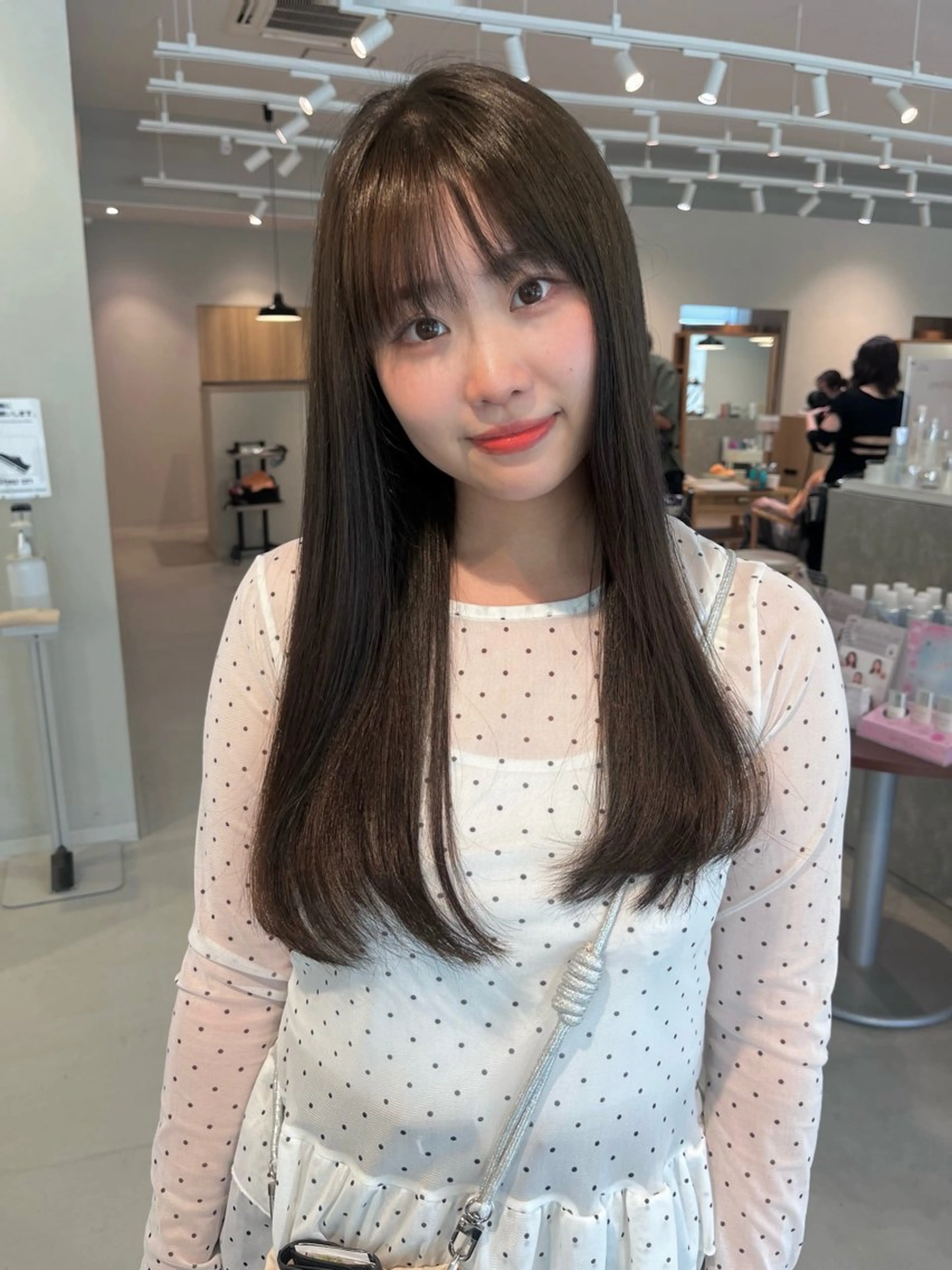 ロング カラー グレージュ オリーブグレージュ オリーブグレー 透明感カラー🫧🌈 似合わせカット✂︎のヘアスタイル