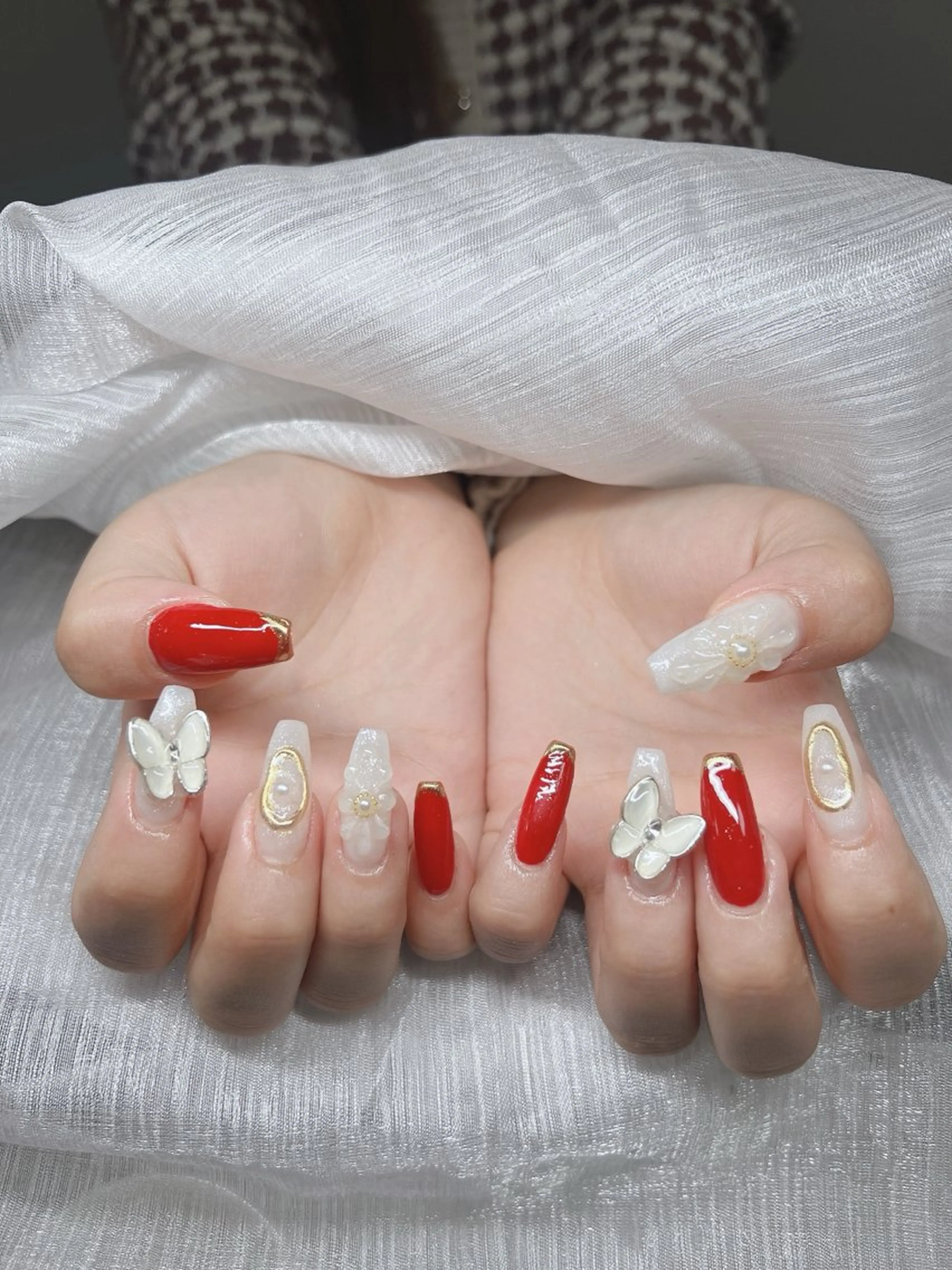 ネイル 長さ出し グラデーション 卒業式 キラキラネイル マグネットネイル Lee Nails チップ長さだし専門店のネイルデザイン