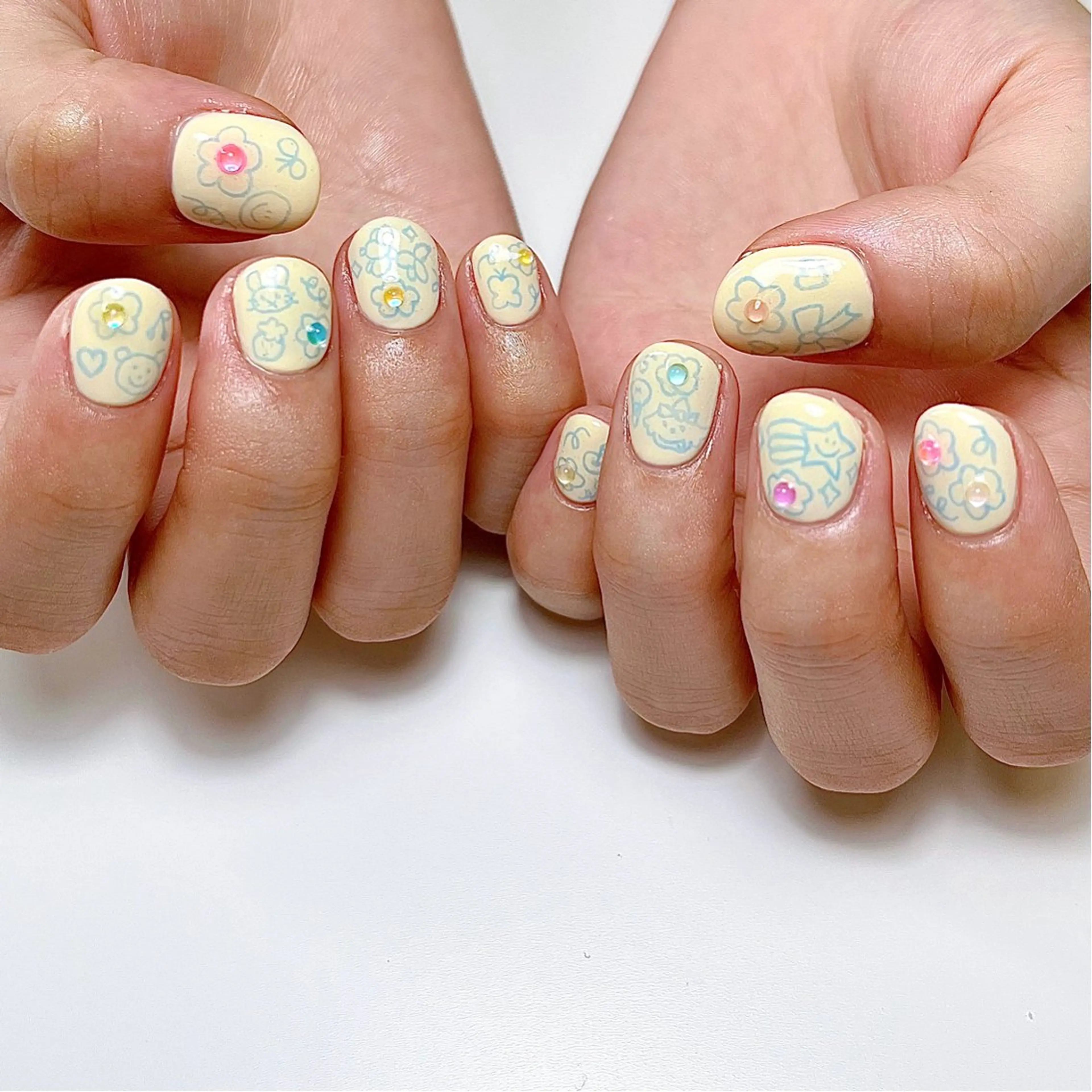 ネイル ハンドネイル いちごパフェ ゆいのネイルデザイン