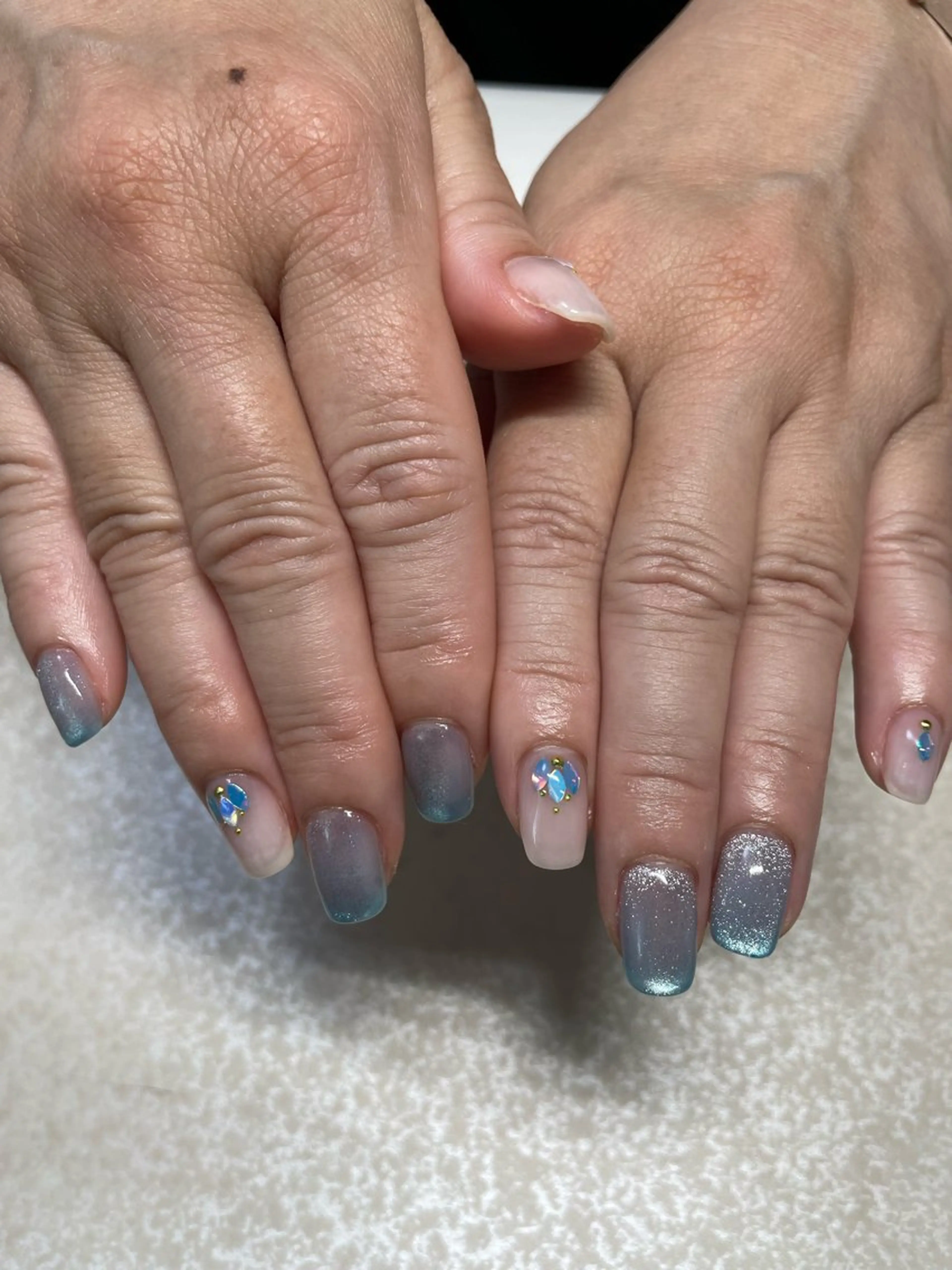 ショート ハンドネイル 坂田(山下) 澄香のネイルデザイン