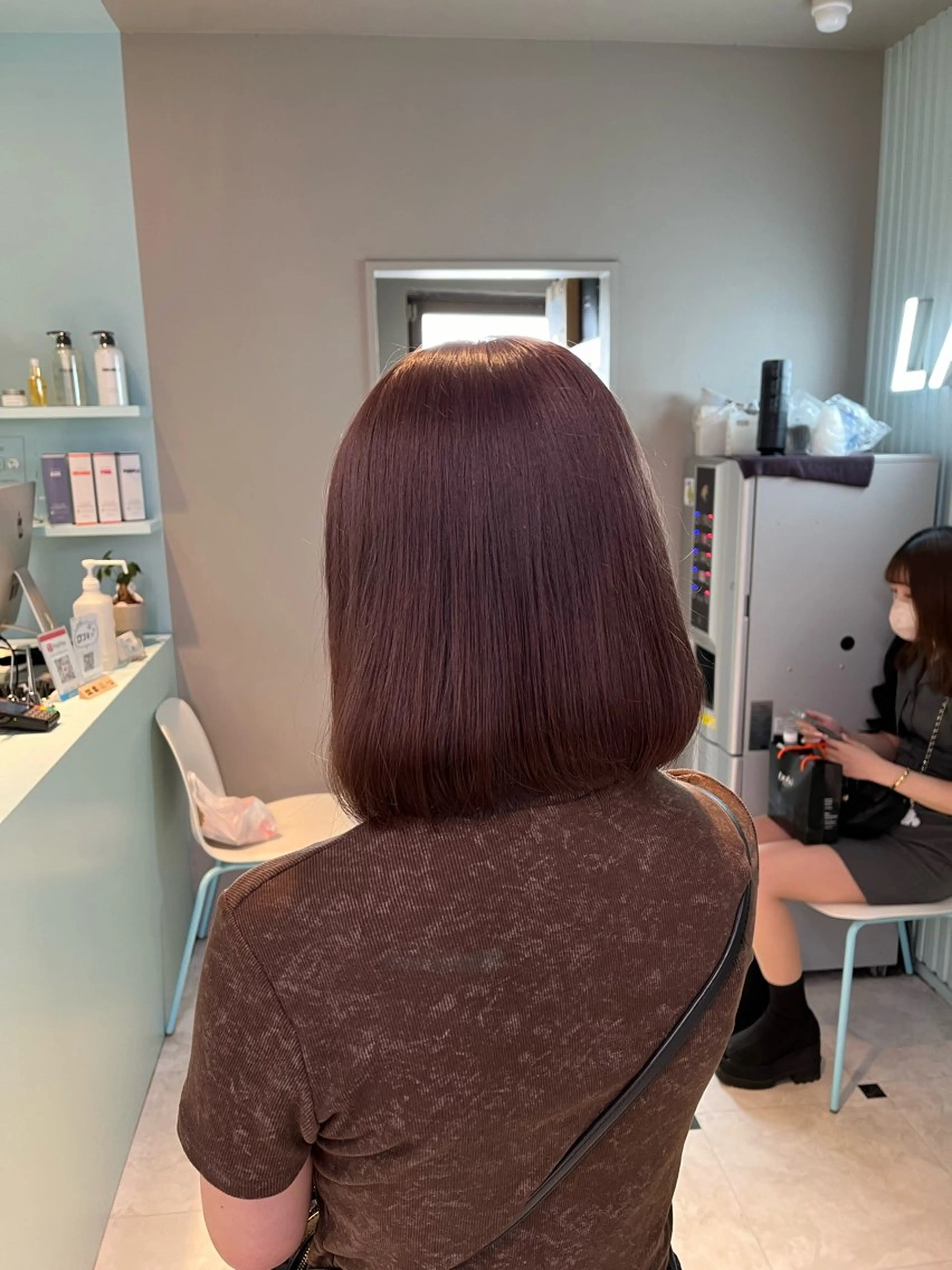 ショート カラー ヘアカラー ブリーチカラー 🩵MIZUKIのヘアスタイル