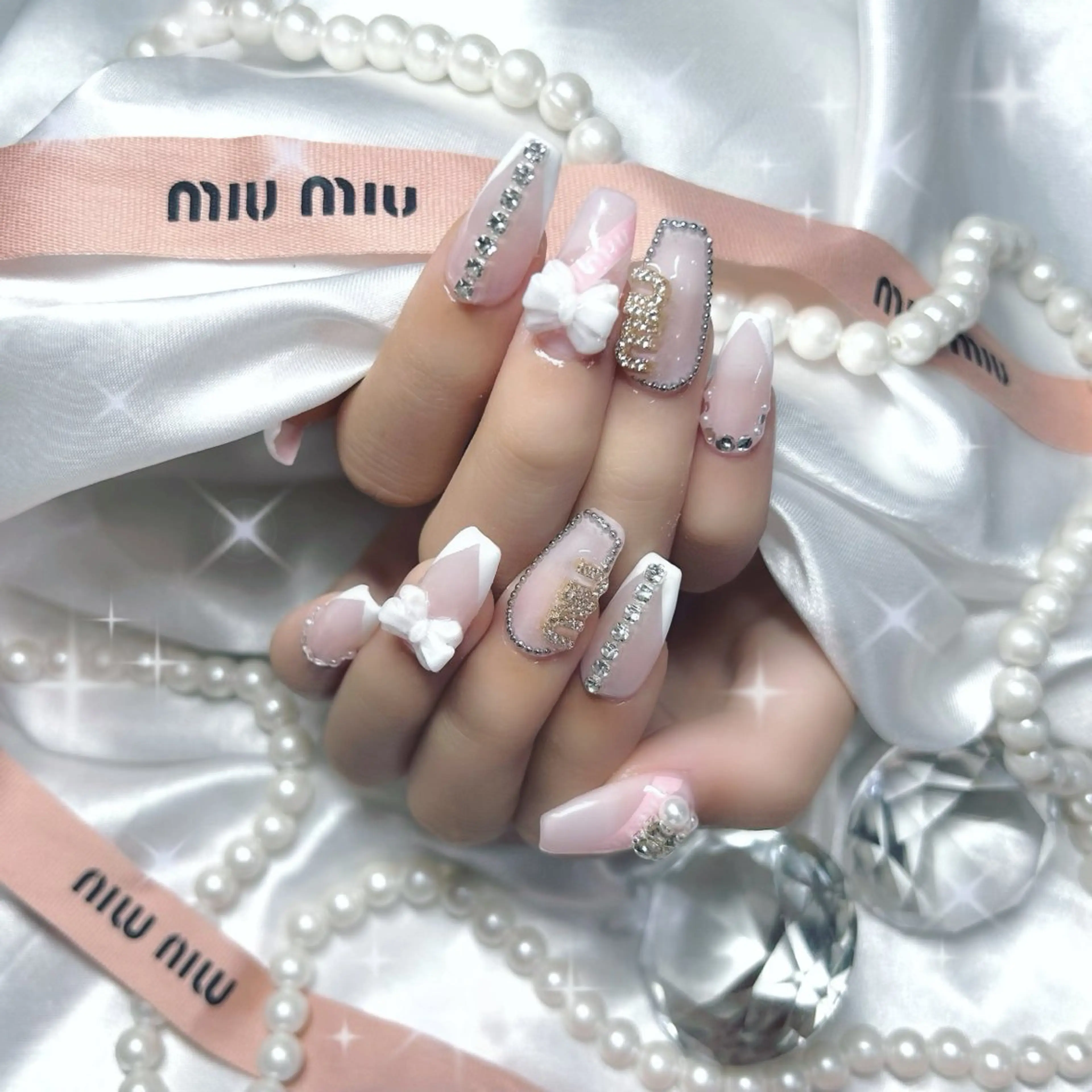 ネイル élu by Noriko 前原のネイルデザイン