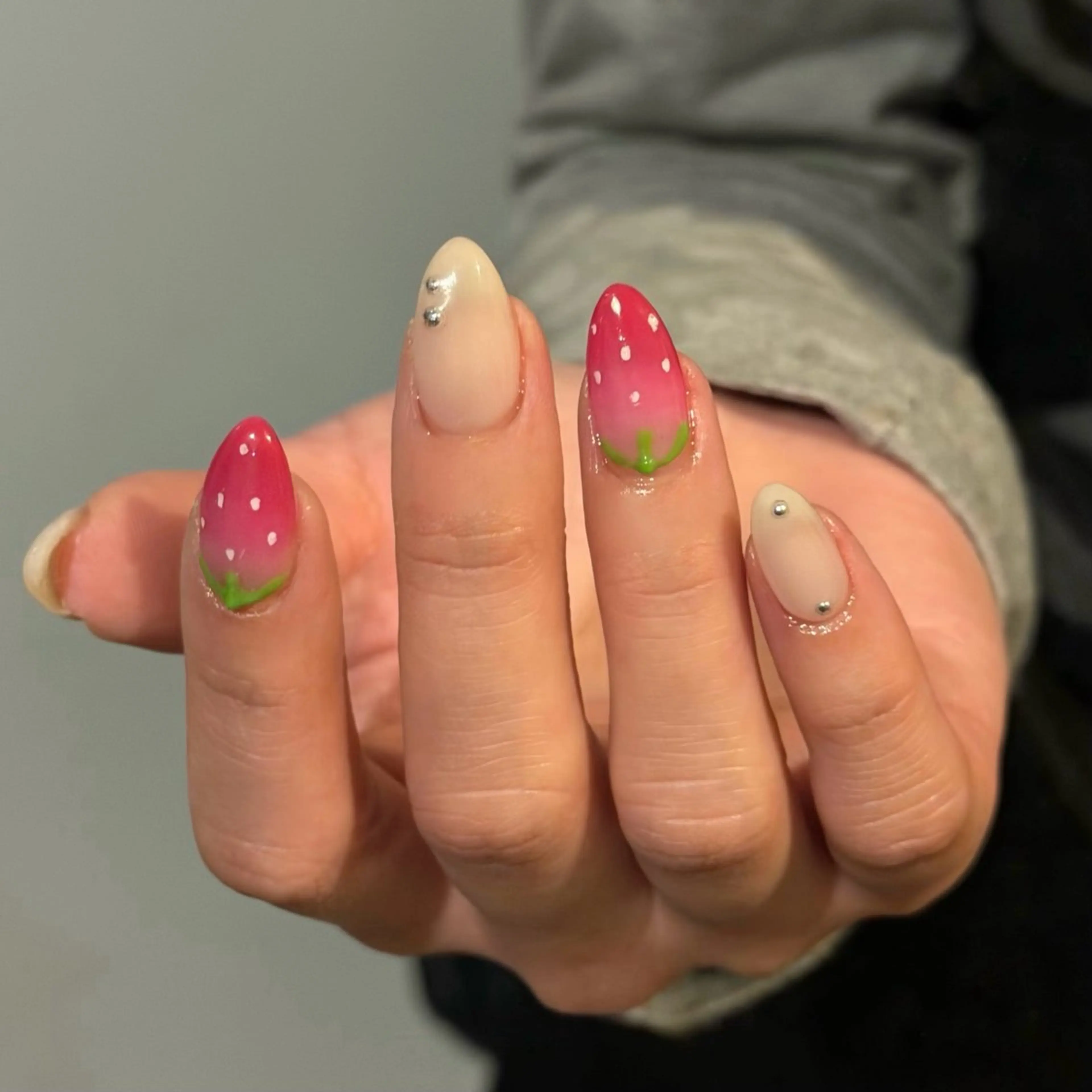 ネイル 持ち込み ハンドネイル NORA南青山/ kanohaのネイルデザイン