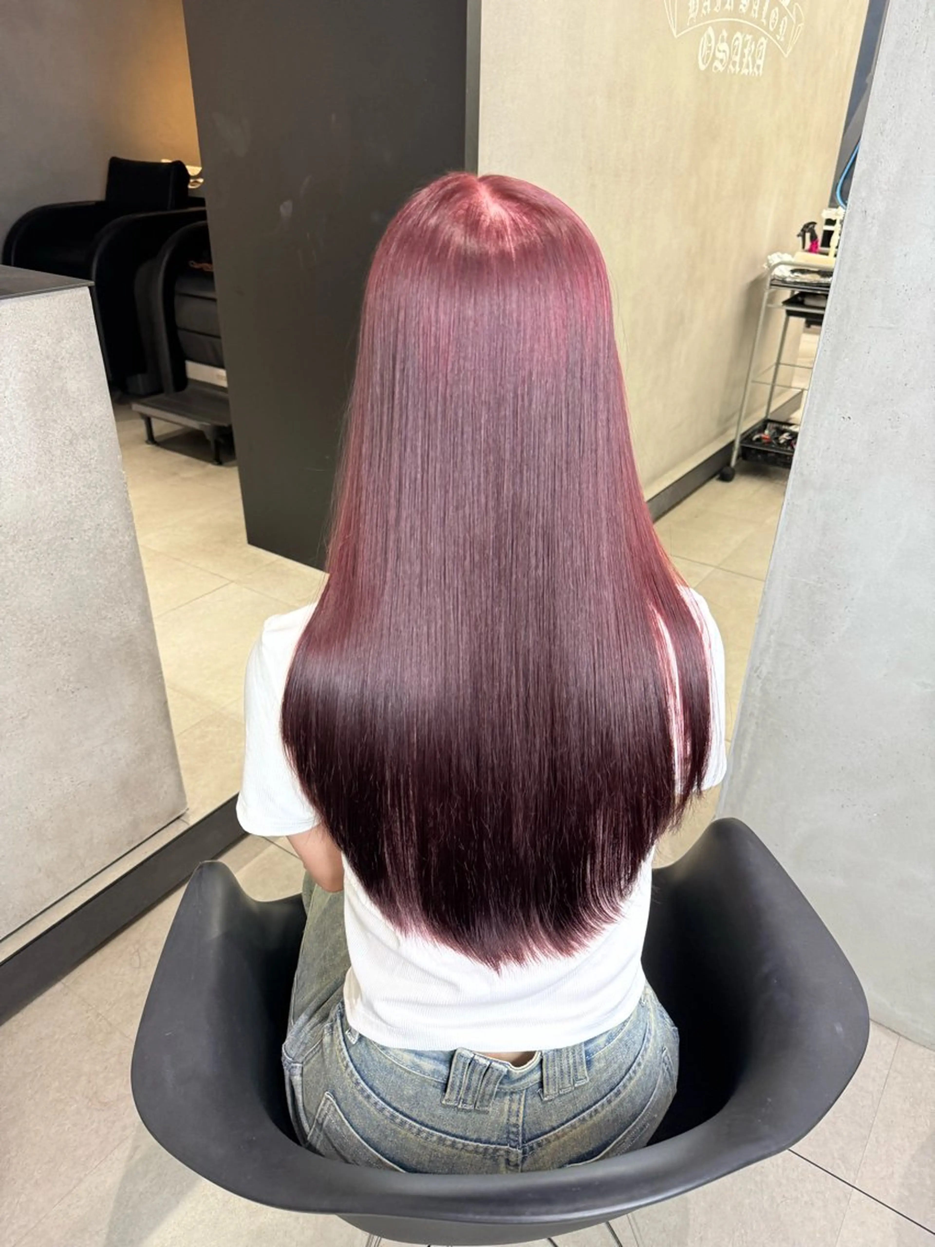 カラー 🇰🇷韓国風ハイ トーンKANA🖤のヘアスタイル