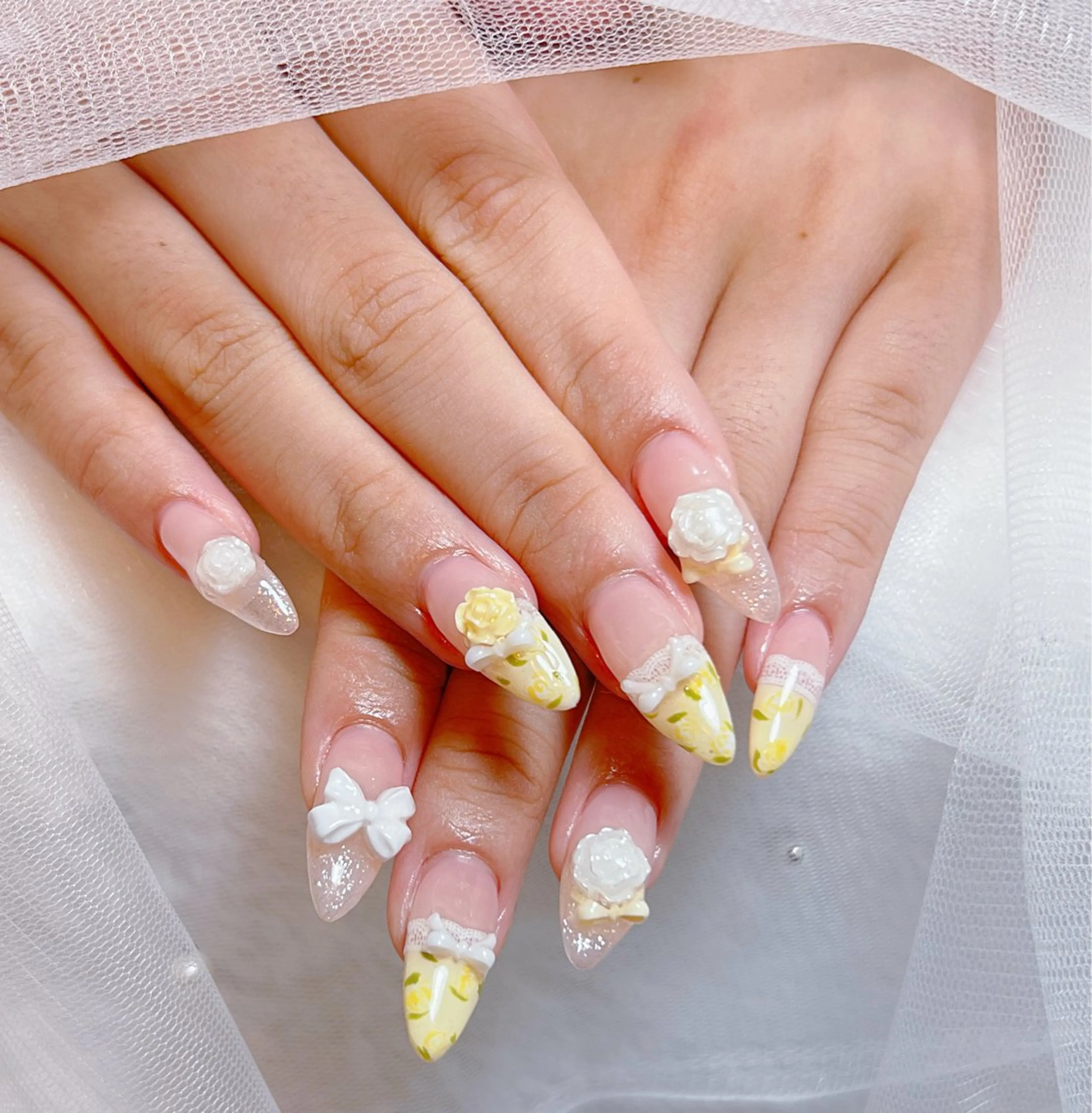 ネイル アートネイル オーロラネイル チークネイル 長さ出し フットネイル Miya _nailのネイルデザイン