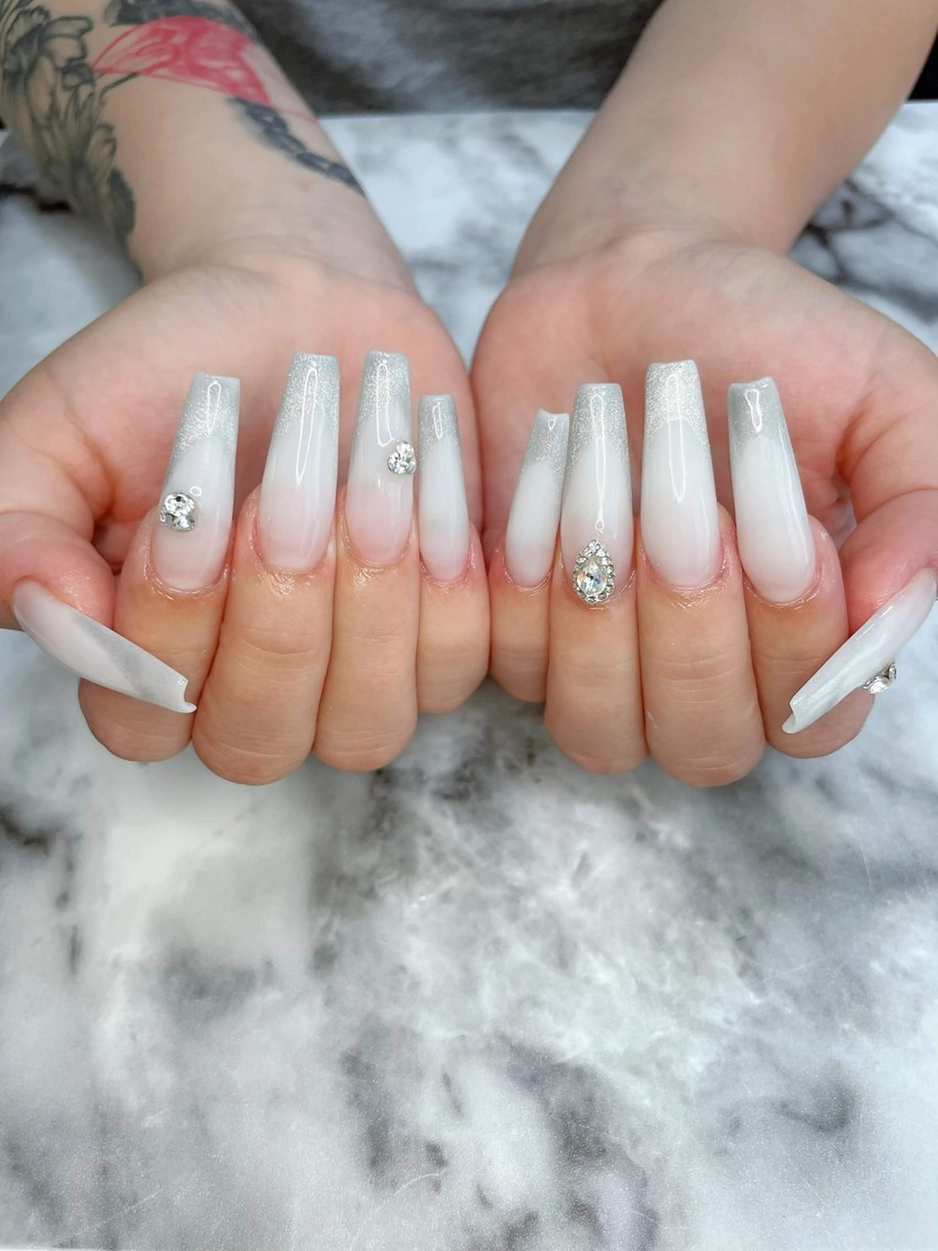 ネイル ジェルネイル マグネットネイル ハンドネイル Kayo 💅のネイルデザイン