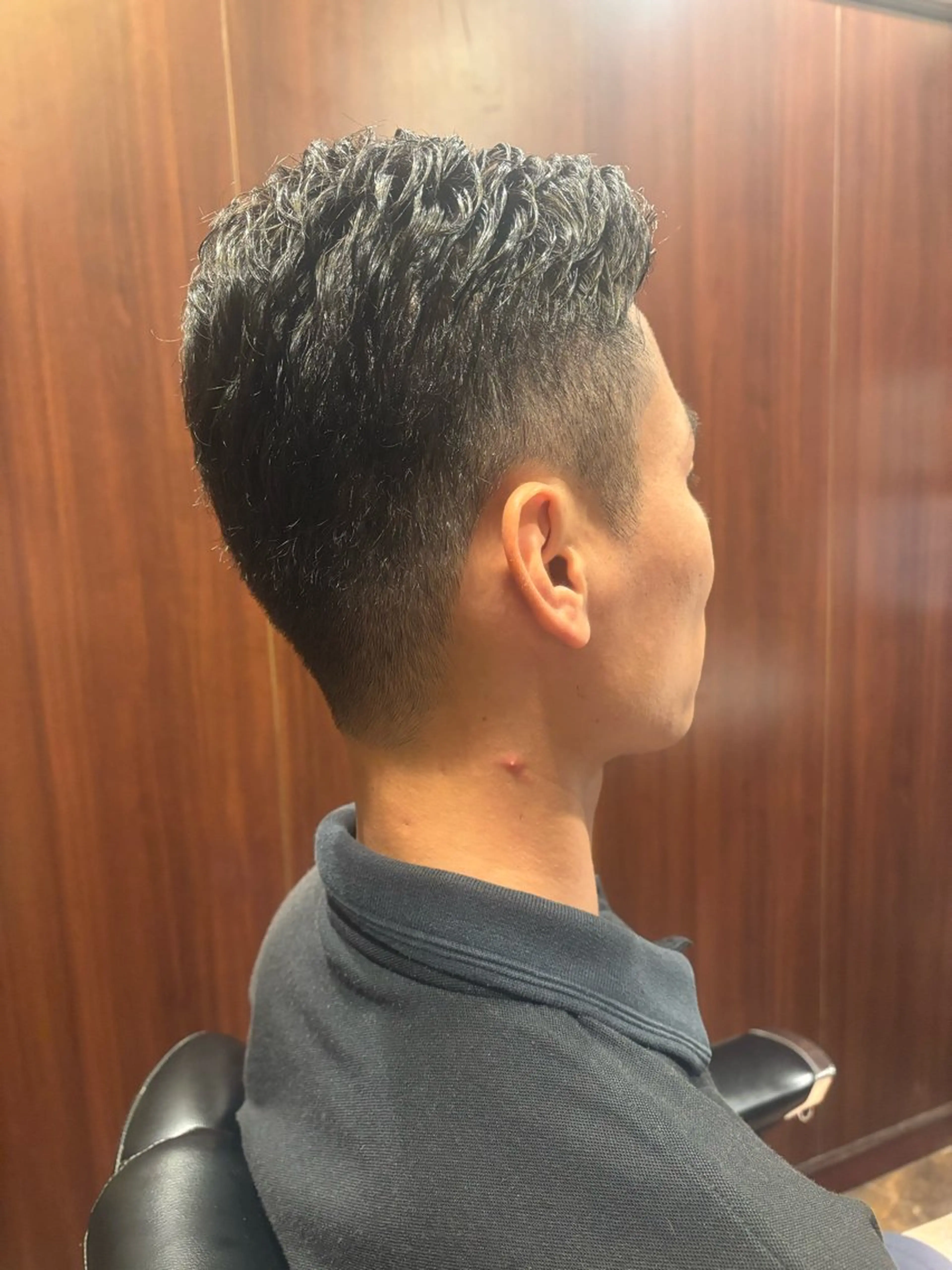 ショート メンズ ツーブロック 刈り上げ 橋本 ゆりあのヘアスタイル