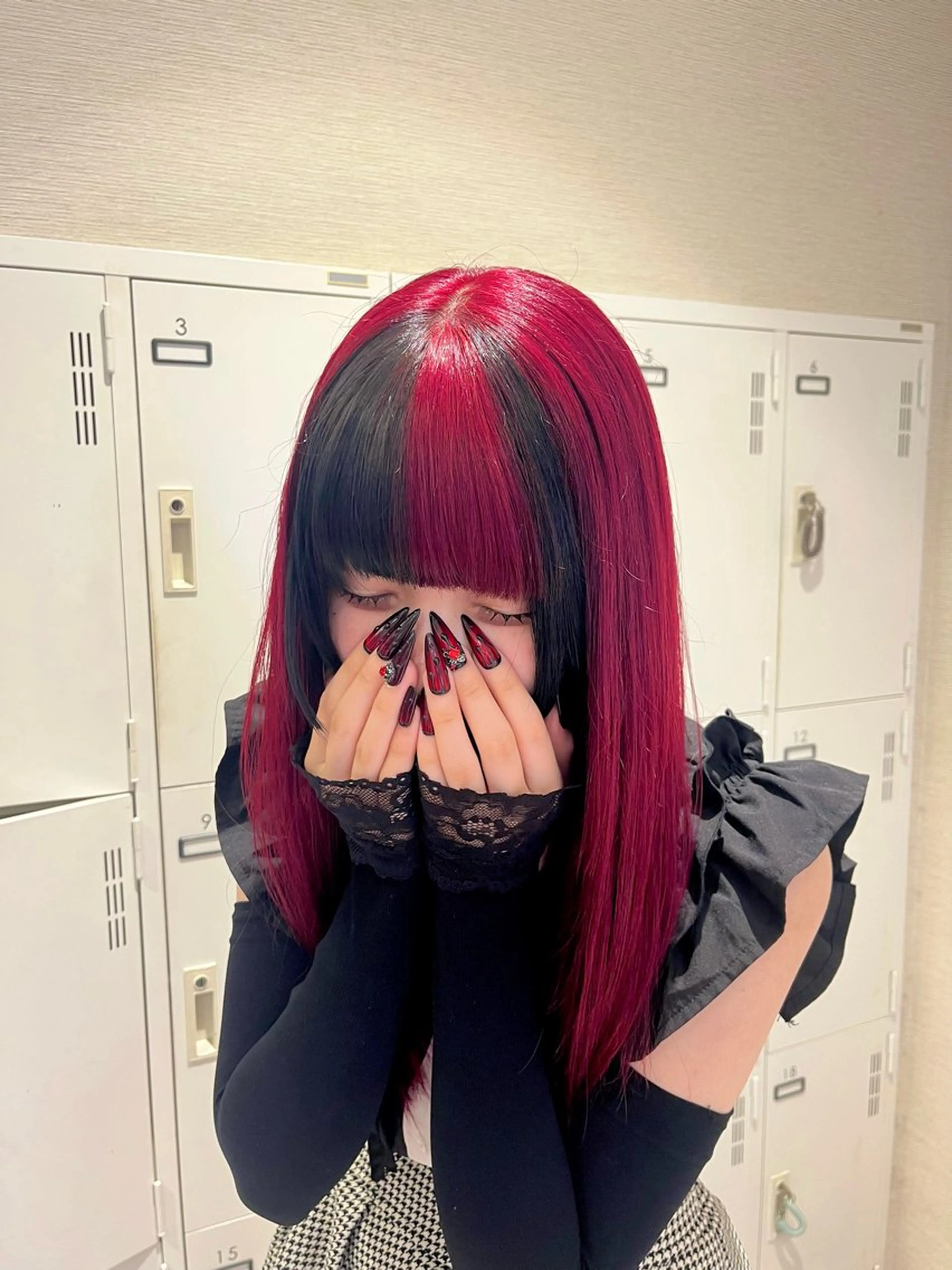 ロング カラー ハイトーン 🦋🎶LENのヘアスタイル