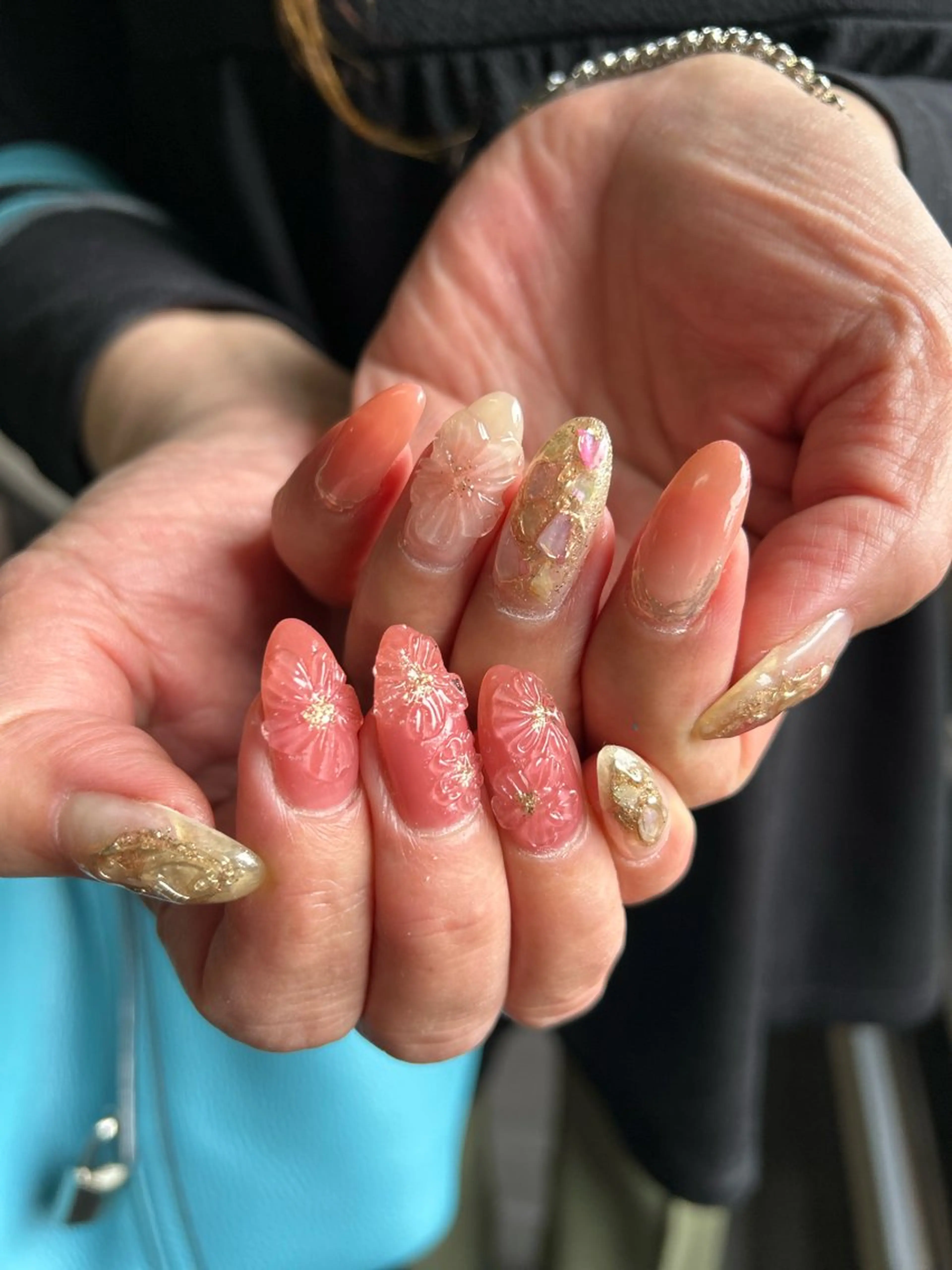 ネイル ハンドネイル フットネイル ✴︎ Delightのネイルデザイン