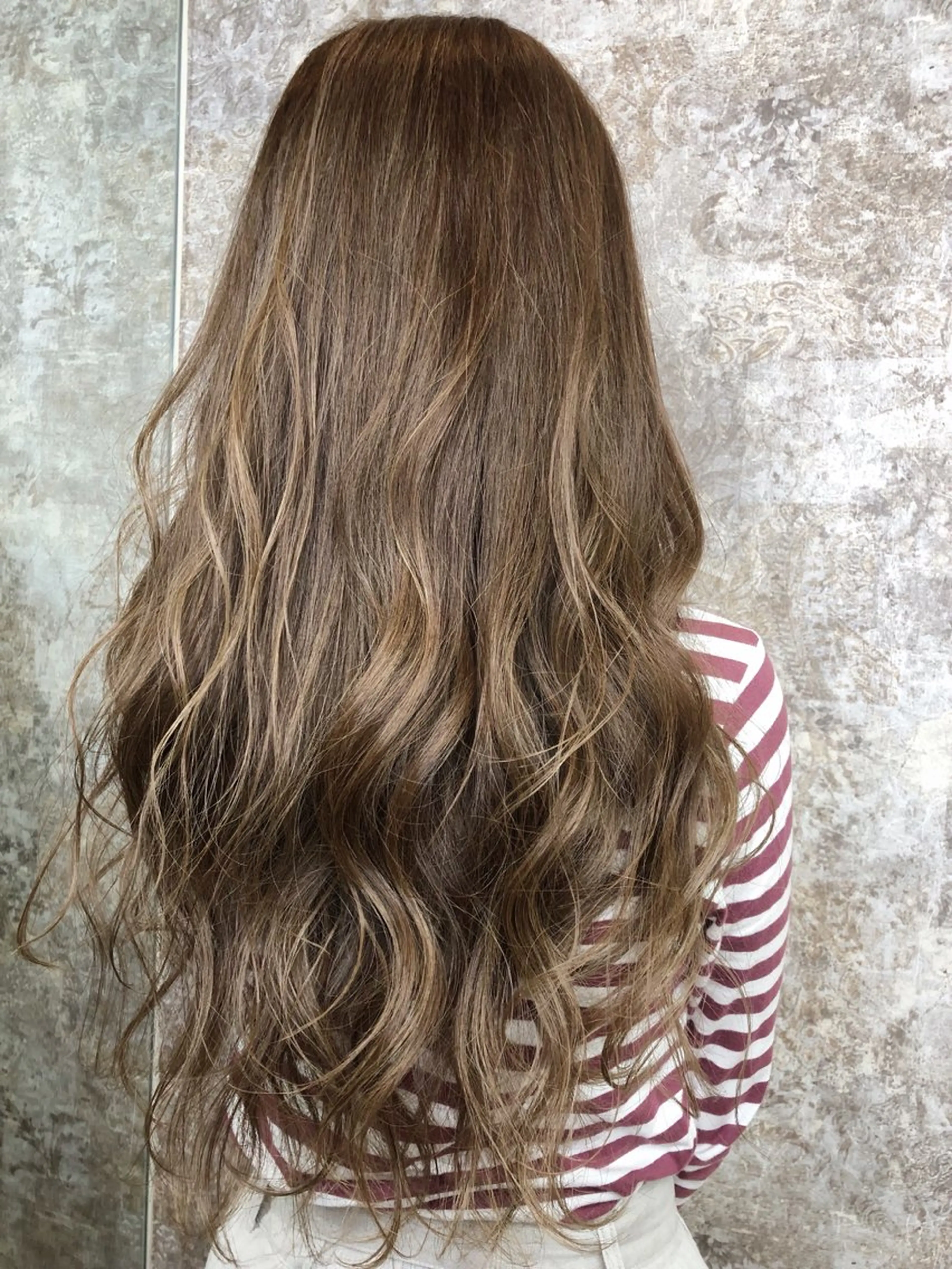 ロング カラー ウエチ シオミ 金沢文庫のヘアスタイル