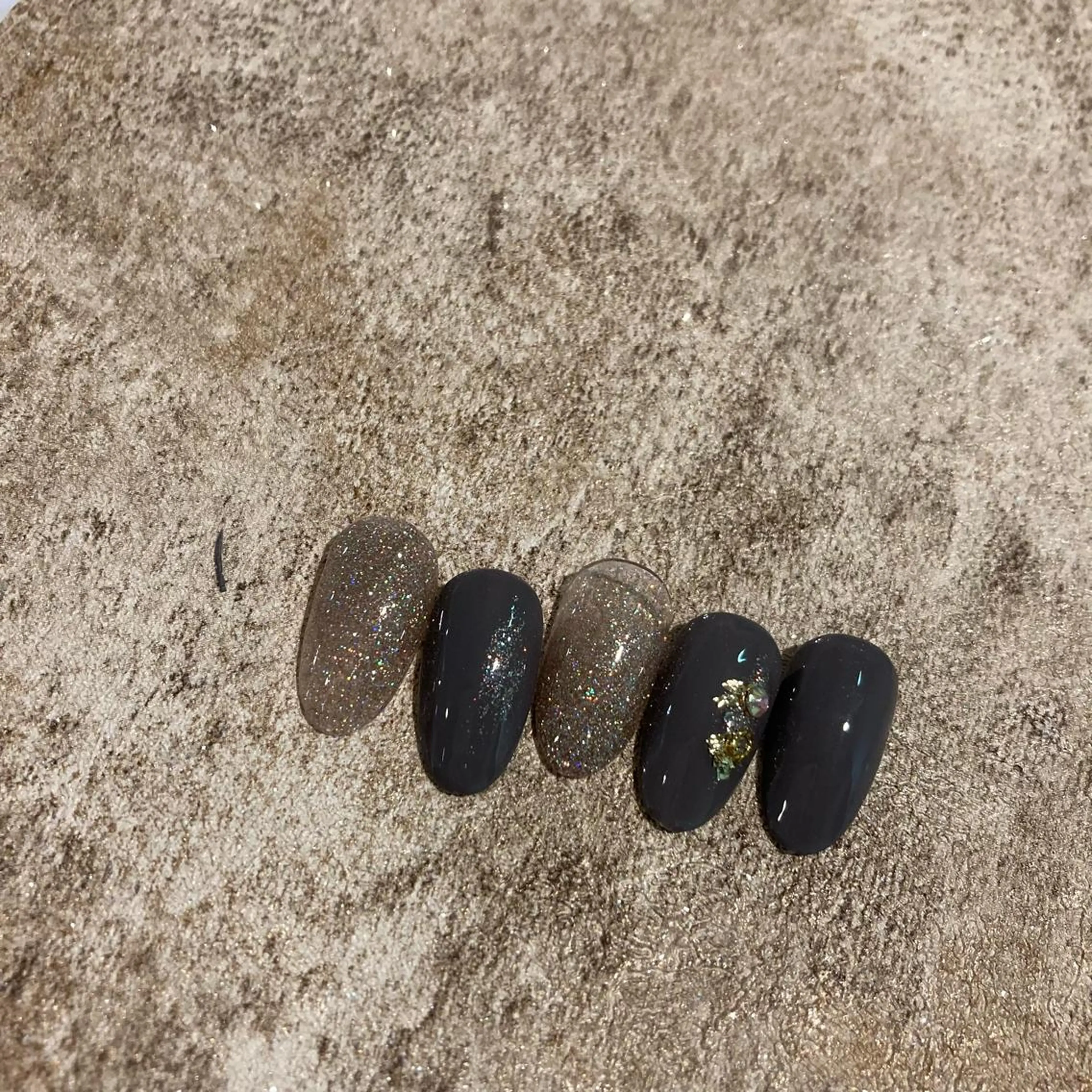 ネイル アートネイル フラッシュネイル フレンチネイル ジェルネイル キラキラネイル ハンドネイル 🎀 D.d _nailのネイルデザイン