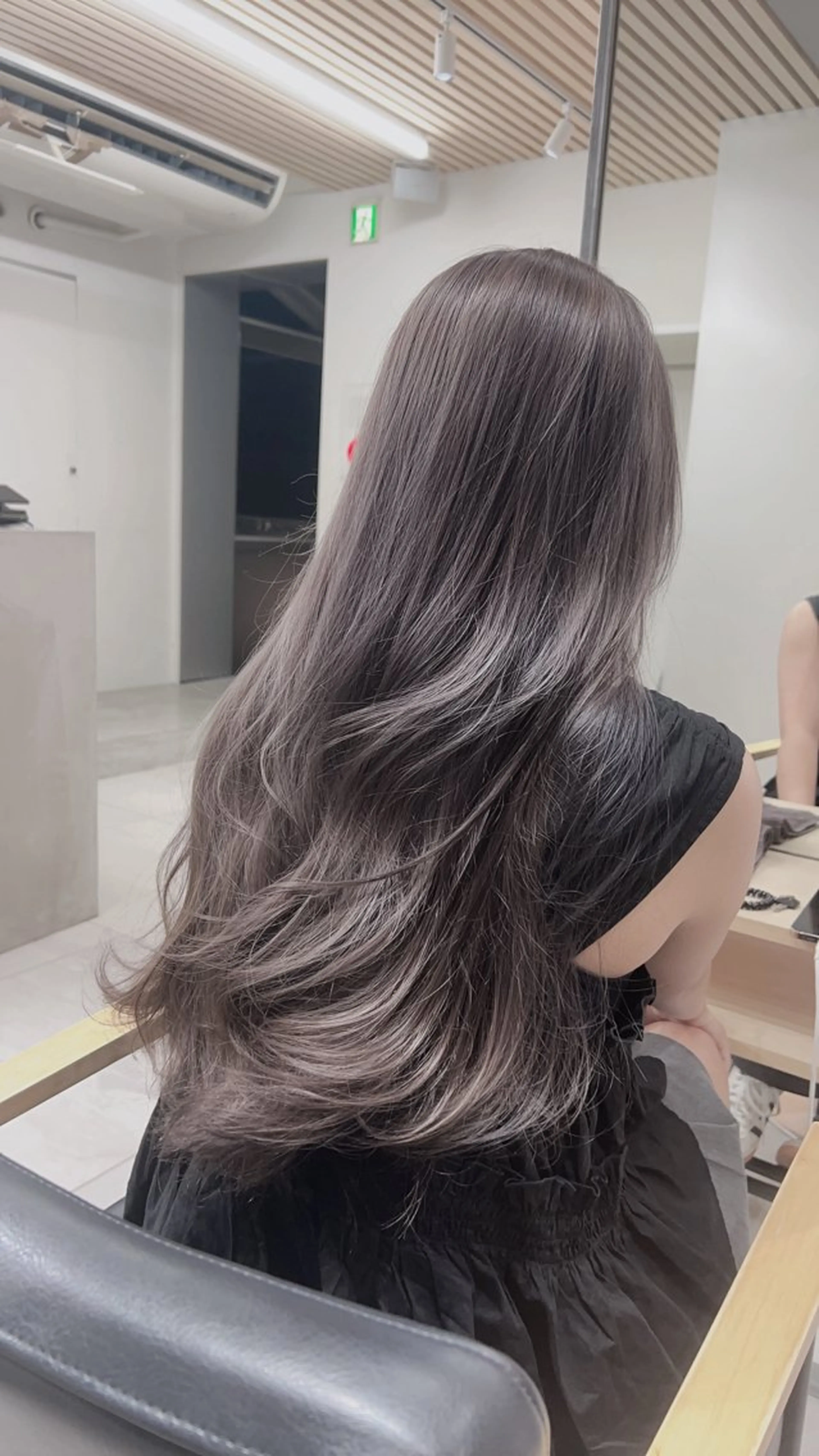 ロング カラー カット ヘアカラー トリートメント グレージュ♡ベージュ ♡MA/表参道のヘアスタイル