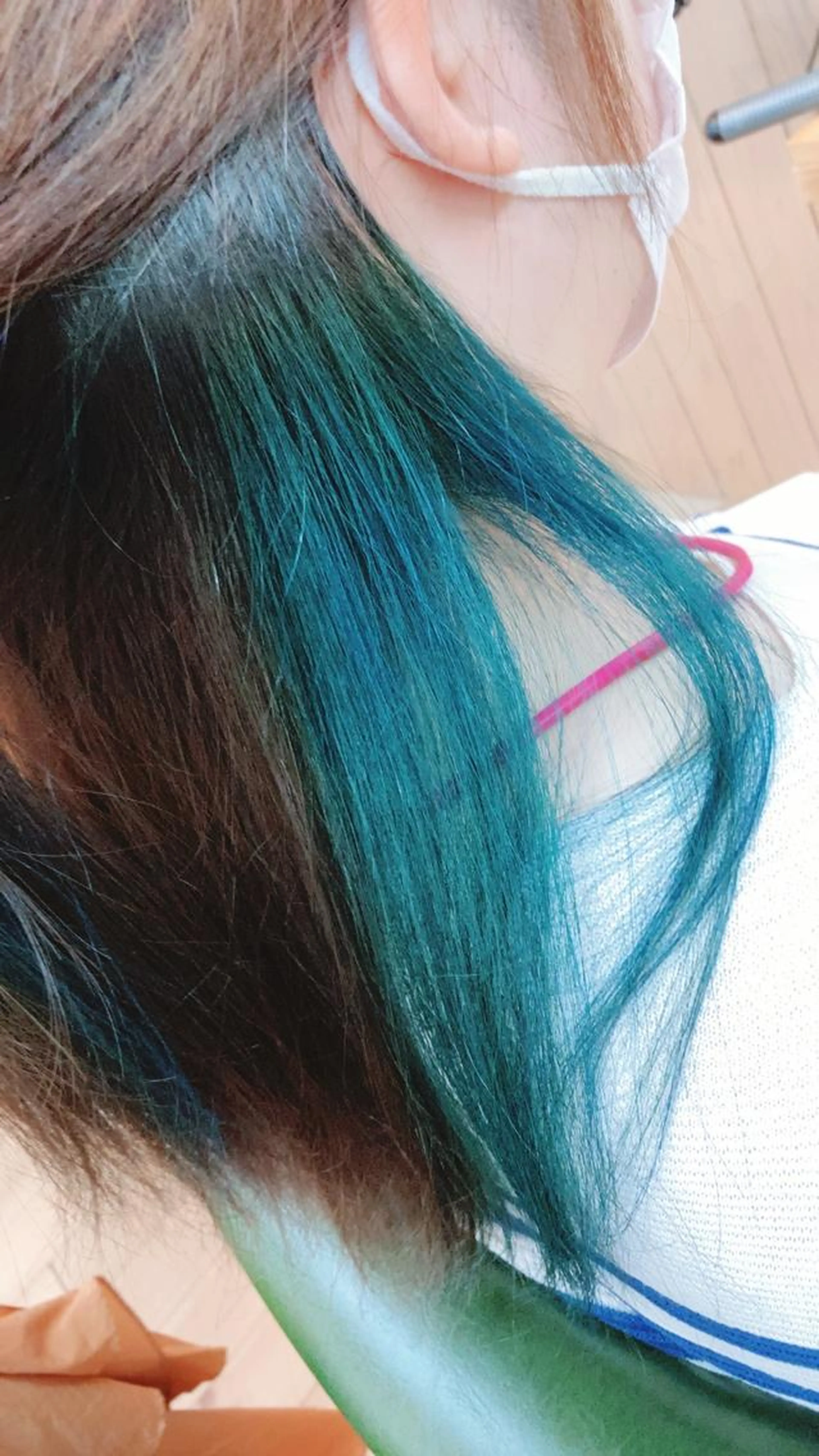 【さりげなくオシャレを👗💓】　　　　　　　　　　　　　　　カット＋インナーブリーチ＋オンカラーの写真