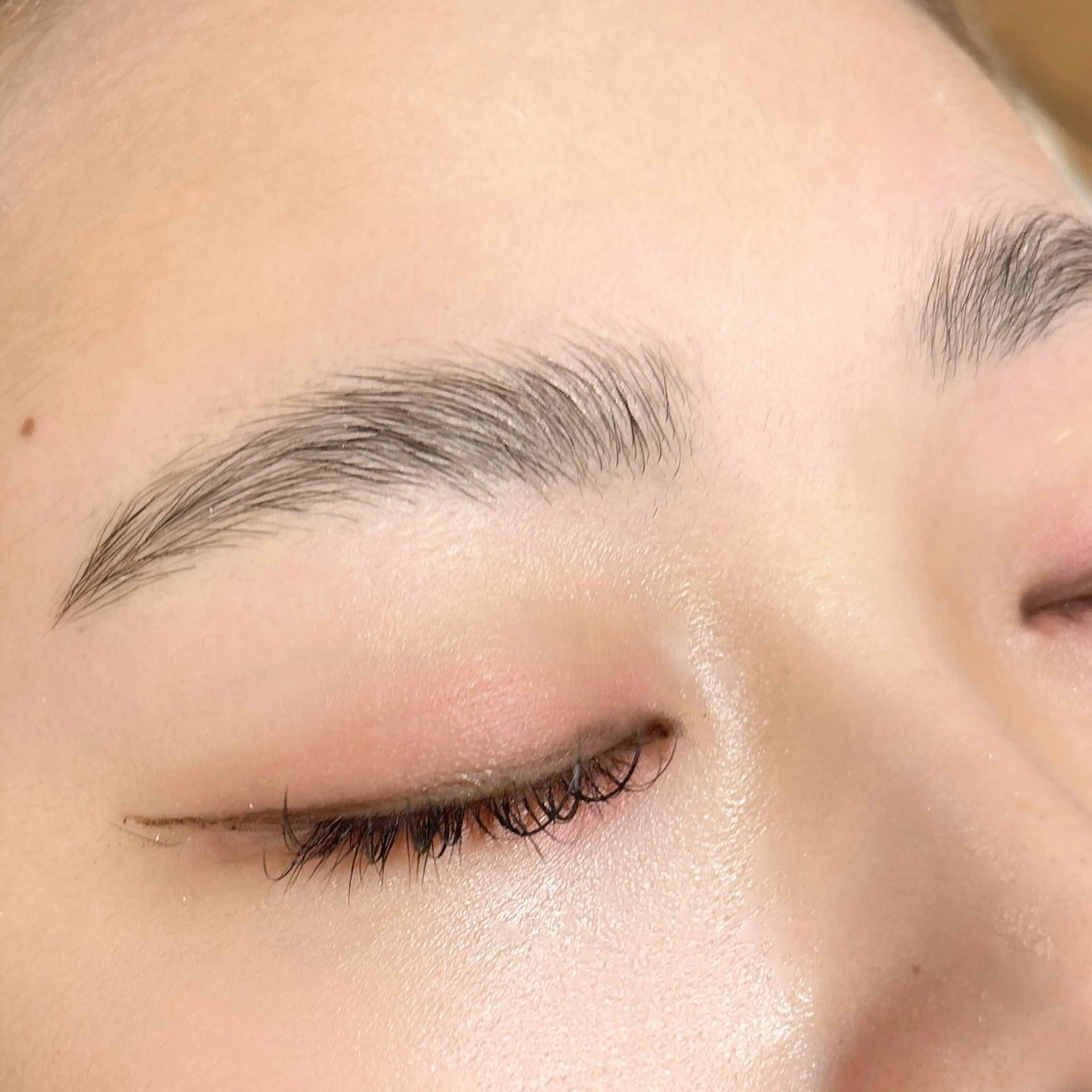 アイブロウ ハリウッドブロウリフト りんこ RINKOの眉毛・アイブロウイメージ