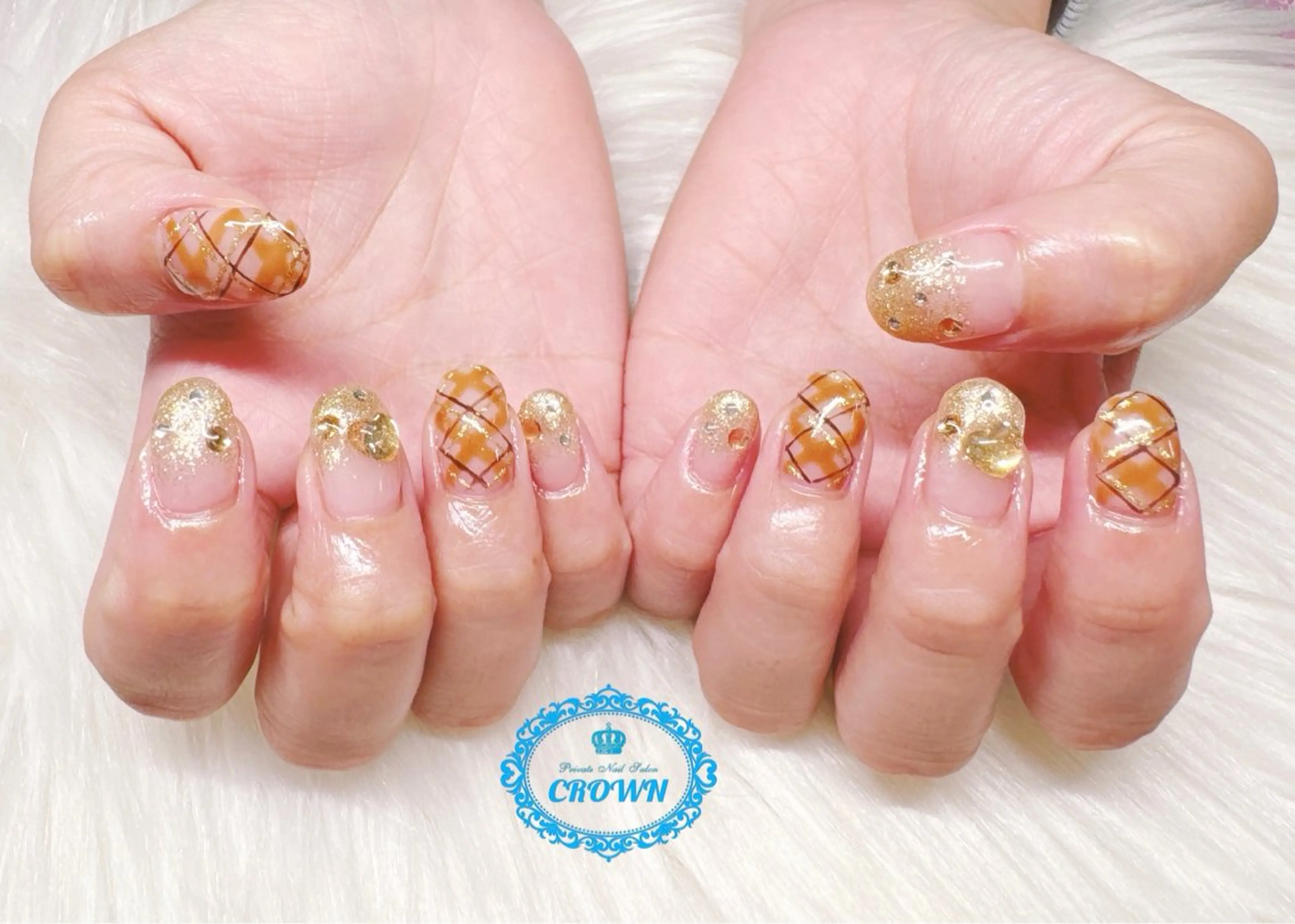 ネイル CROWN プライベートサロンのネイルデザイン