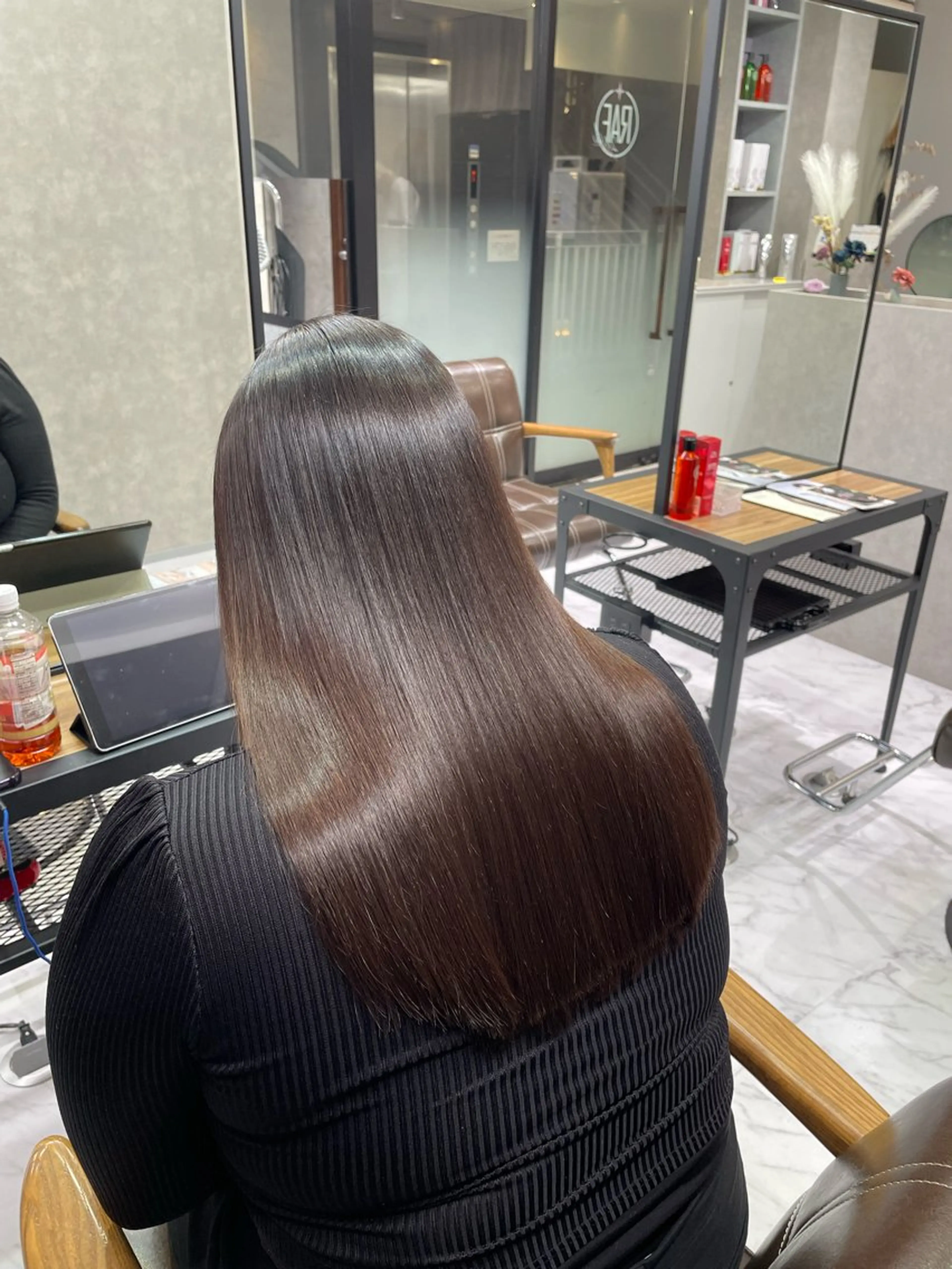 ロング RAF Sakuraのヘアスタイル