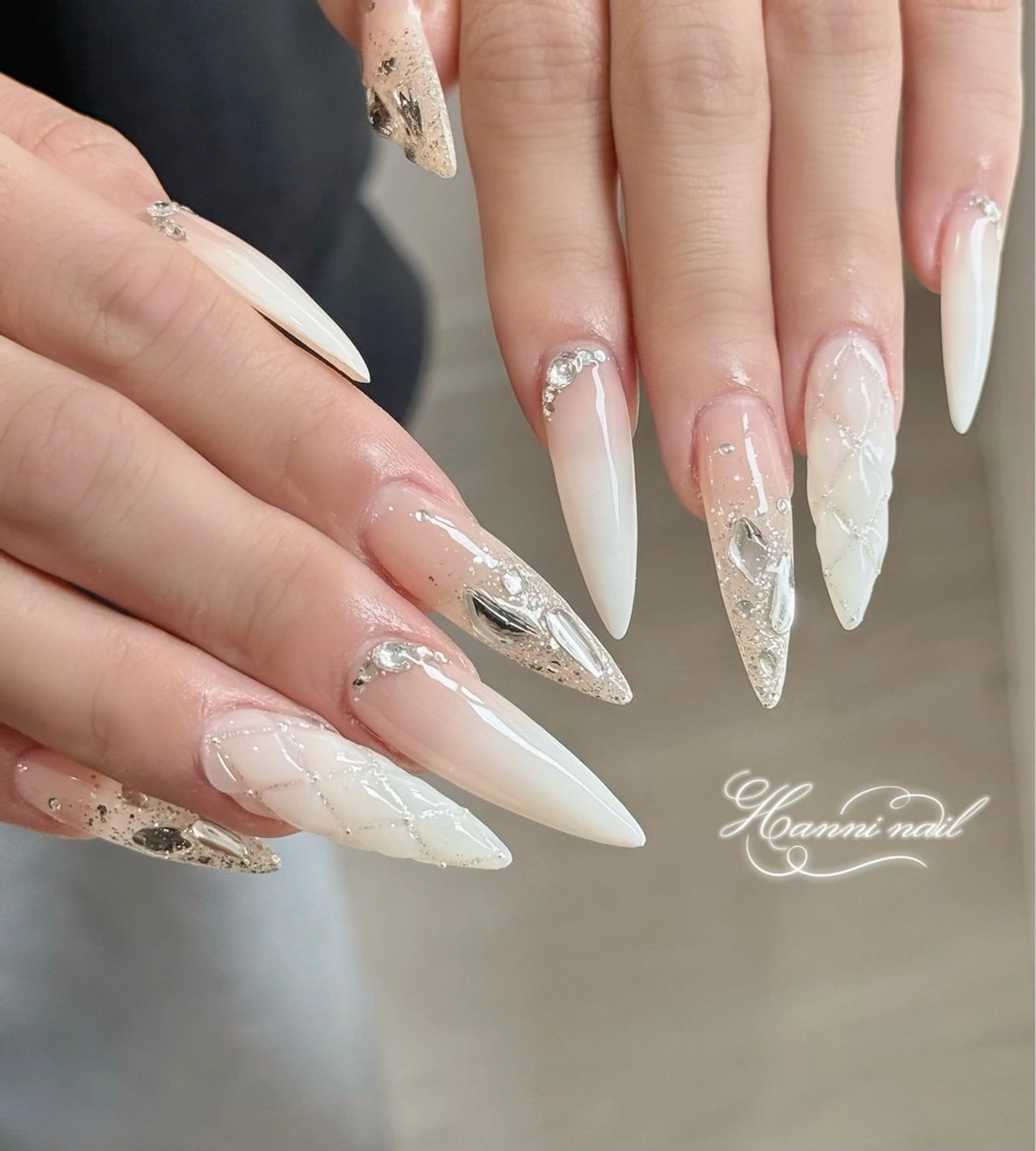 ネイル アートネイル ボルドー フレンチネイル 韓国ネイル 持ち込み ハンドネイル Hanni ハンのネイルデザイン