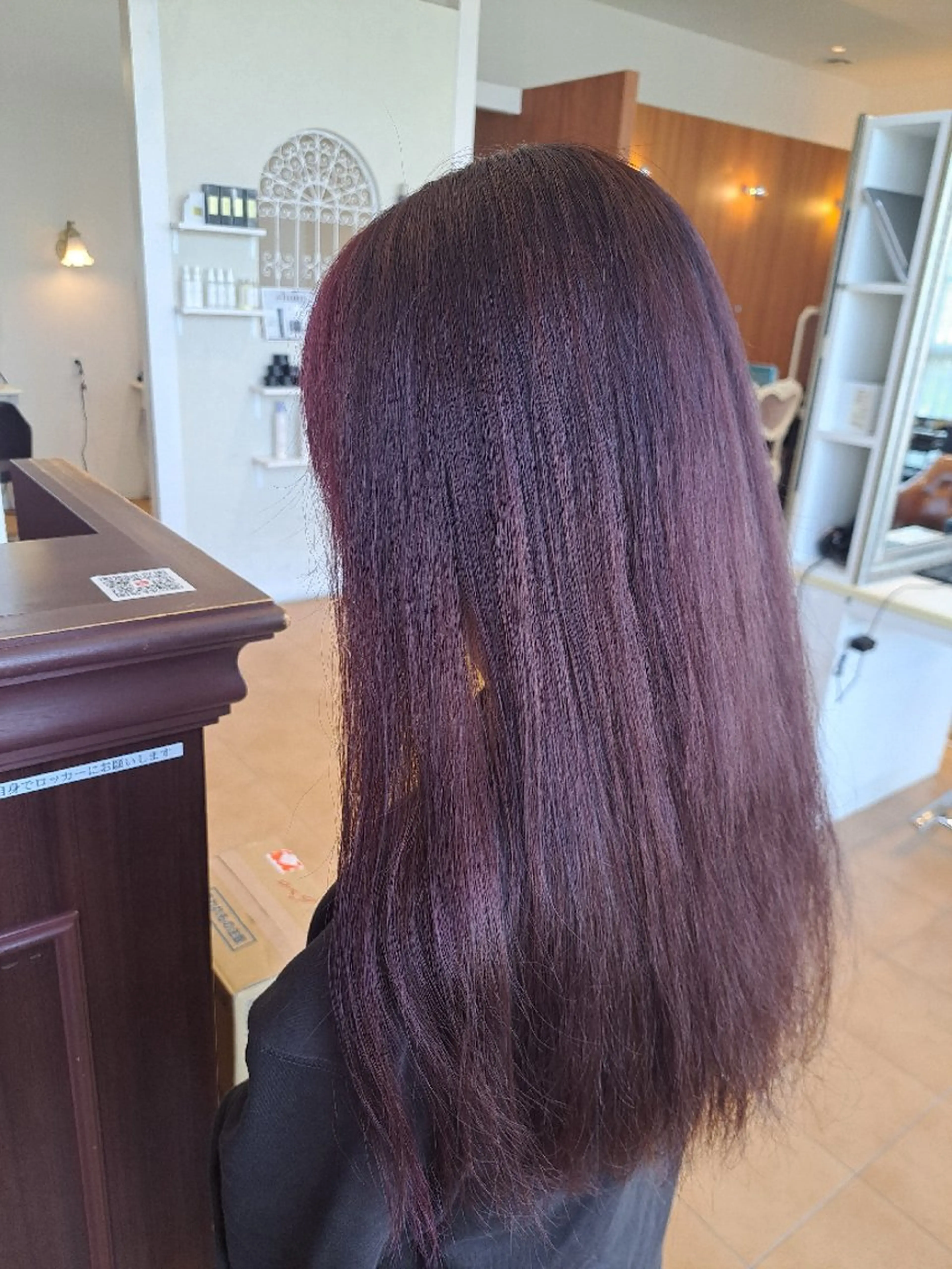 ロング カラー レッドカラー 本多 いぶきのヘアスタイル