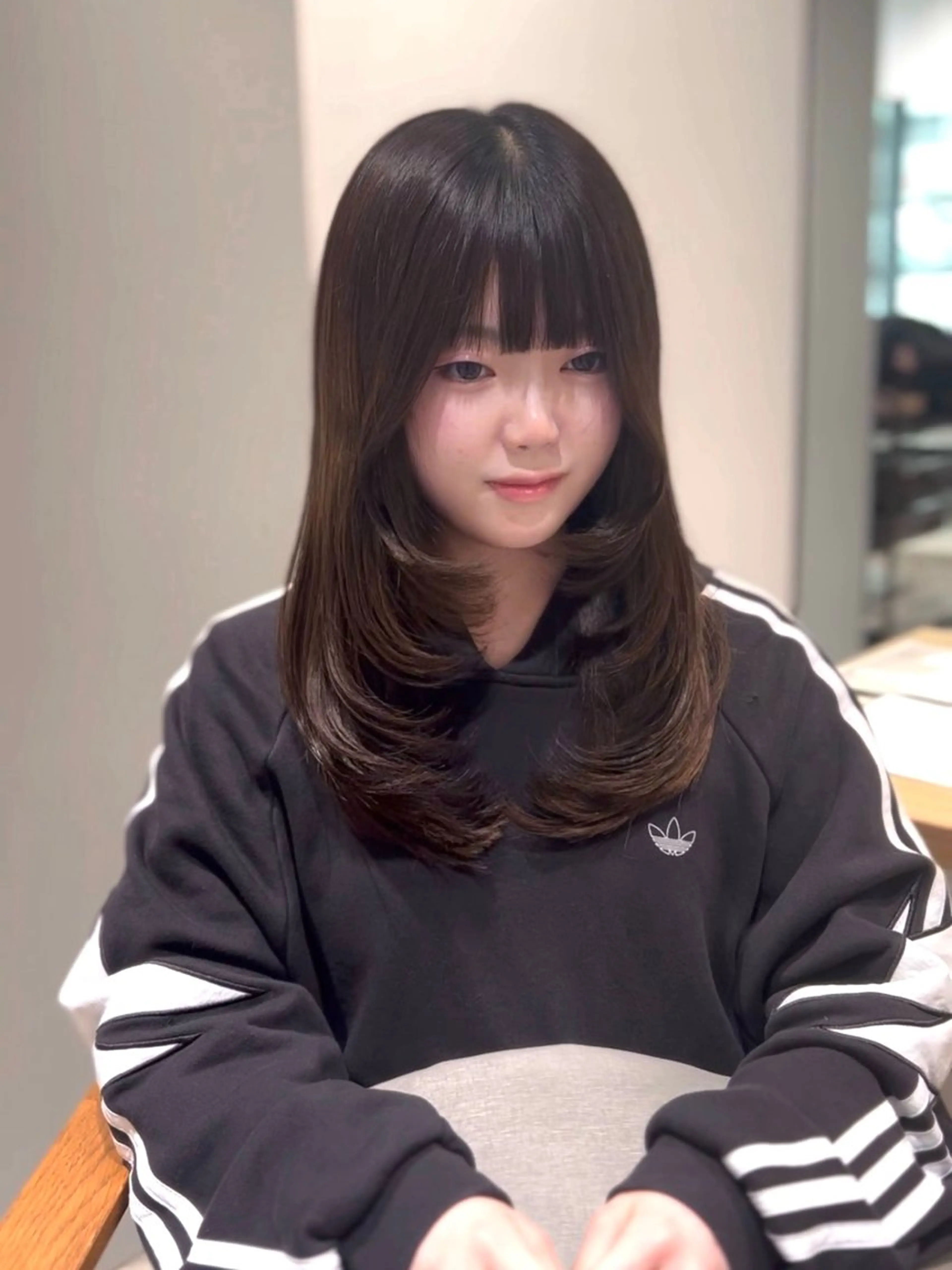 ロング レイヤーカット 似合わせカット 小顔カット カット 盛れヘア🪽 /miyu🎀のヘアスタイル