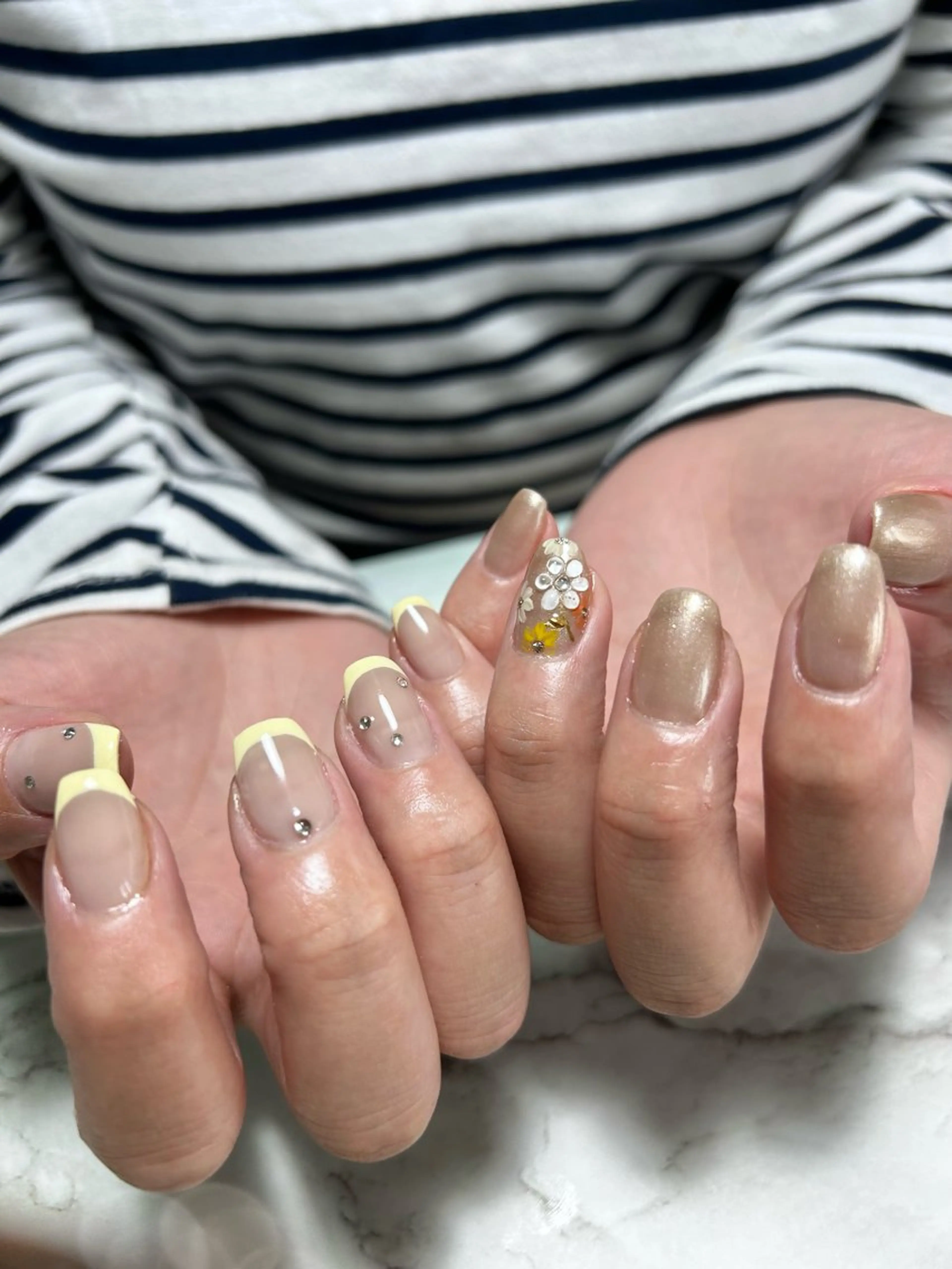 ネイル ハンドネイル フットネイル TESORO nailのネイルデザイン