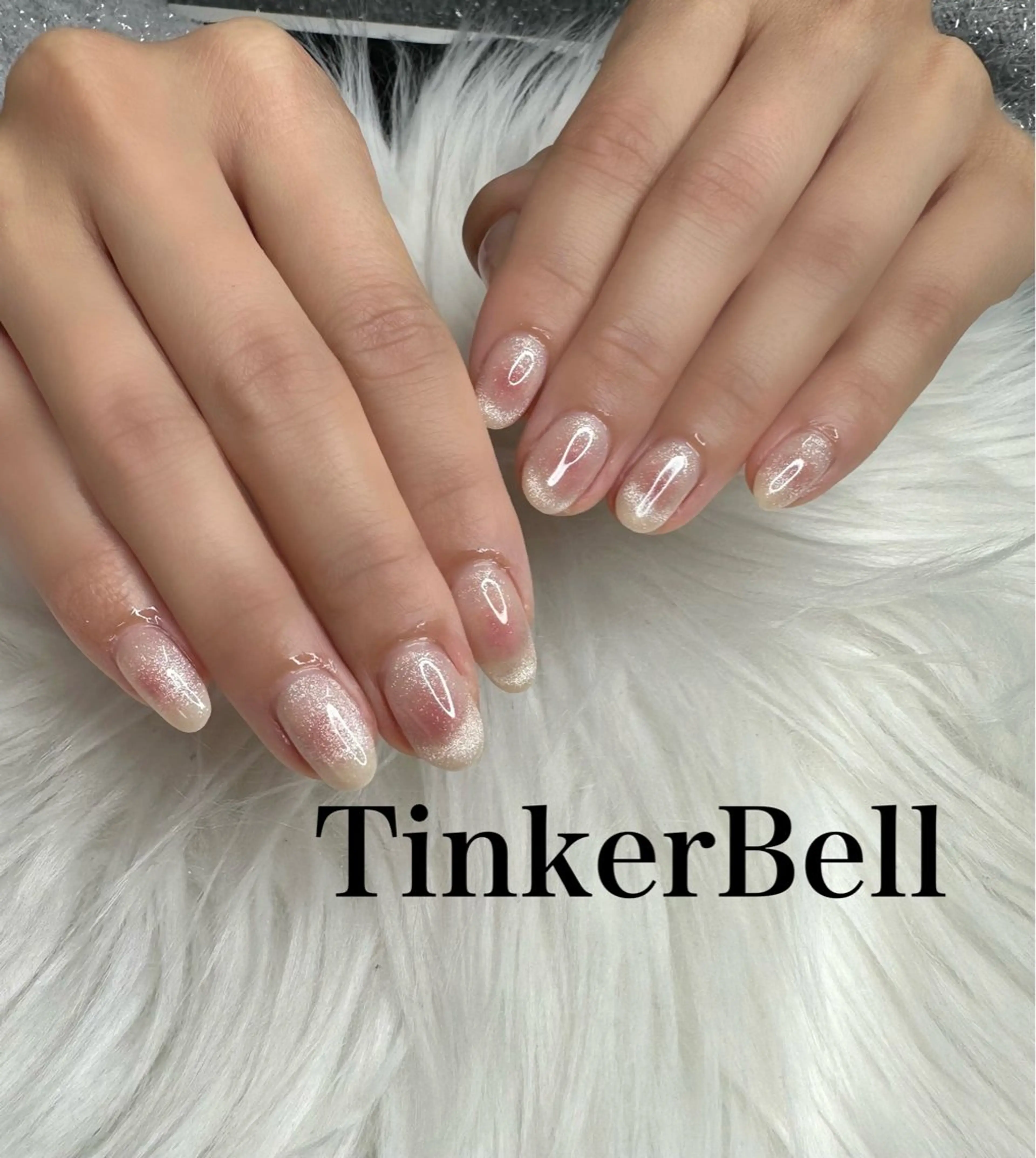 ネイル チークネイル キラキラネイル ハンドネイル Tinker Bellのネイルデザイン