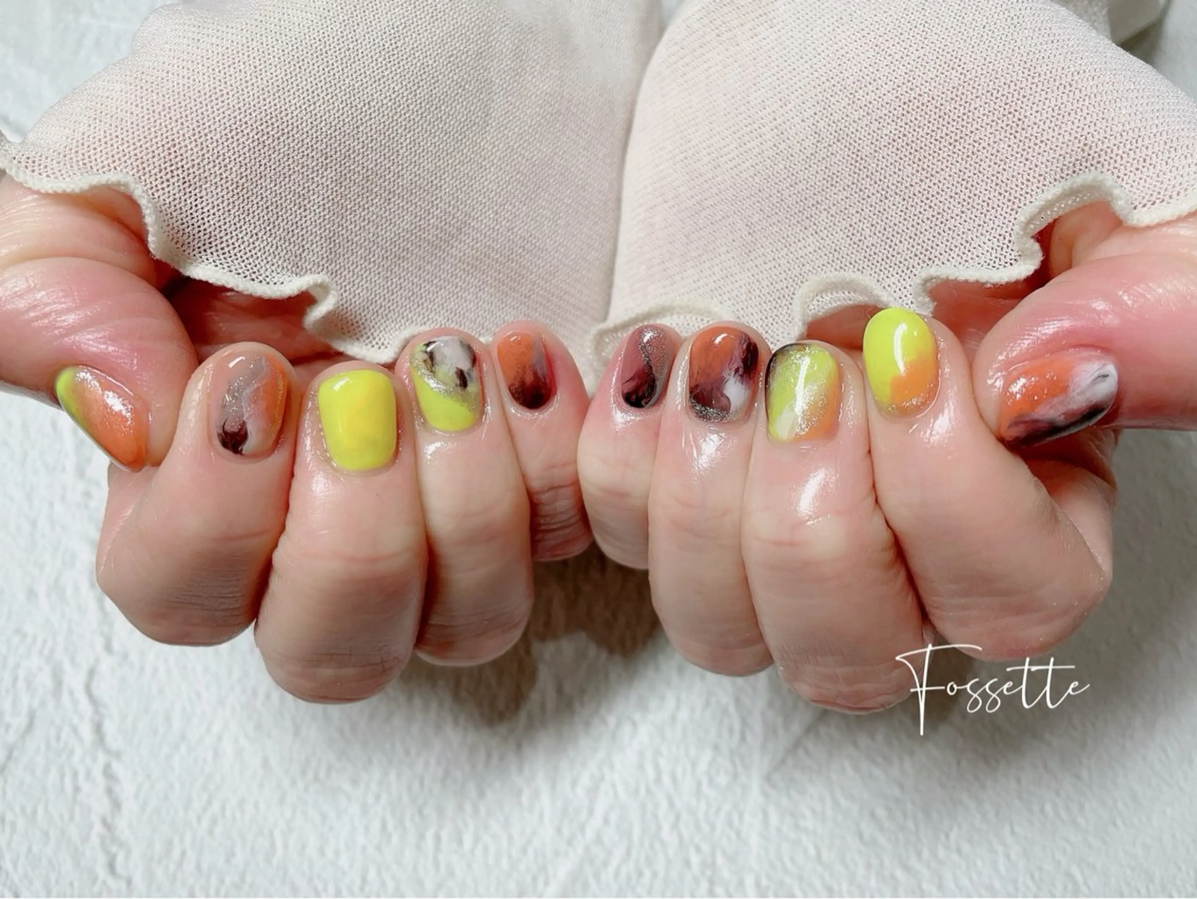 ネイル ニュアンスネイル ショートネイル 冬ネイル nailsalon Fossetteのネイルデザイン