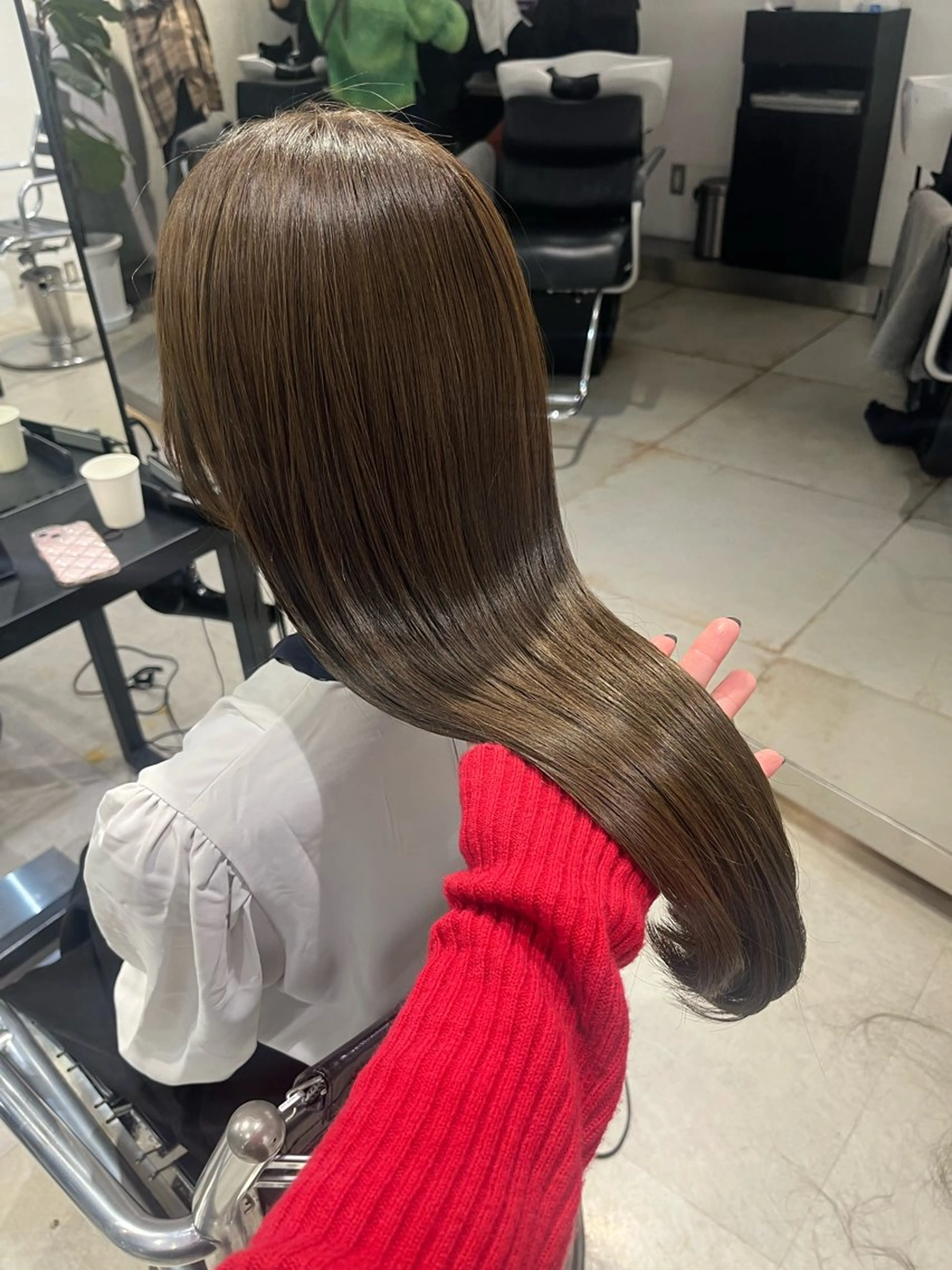 ロング カラー パーマ ヘアアレンジ カット ヘアカラー トリートメント ヘッドスパ ヘアセット 透明感/オリーブ/ グレージュ/YUKAのヘアスタイル