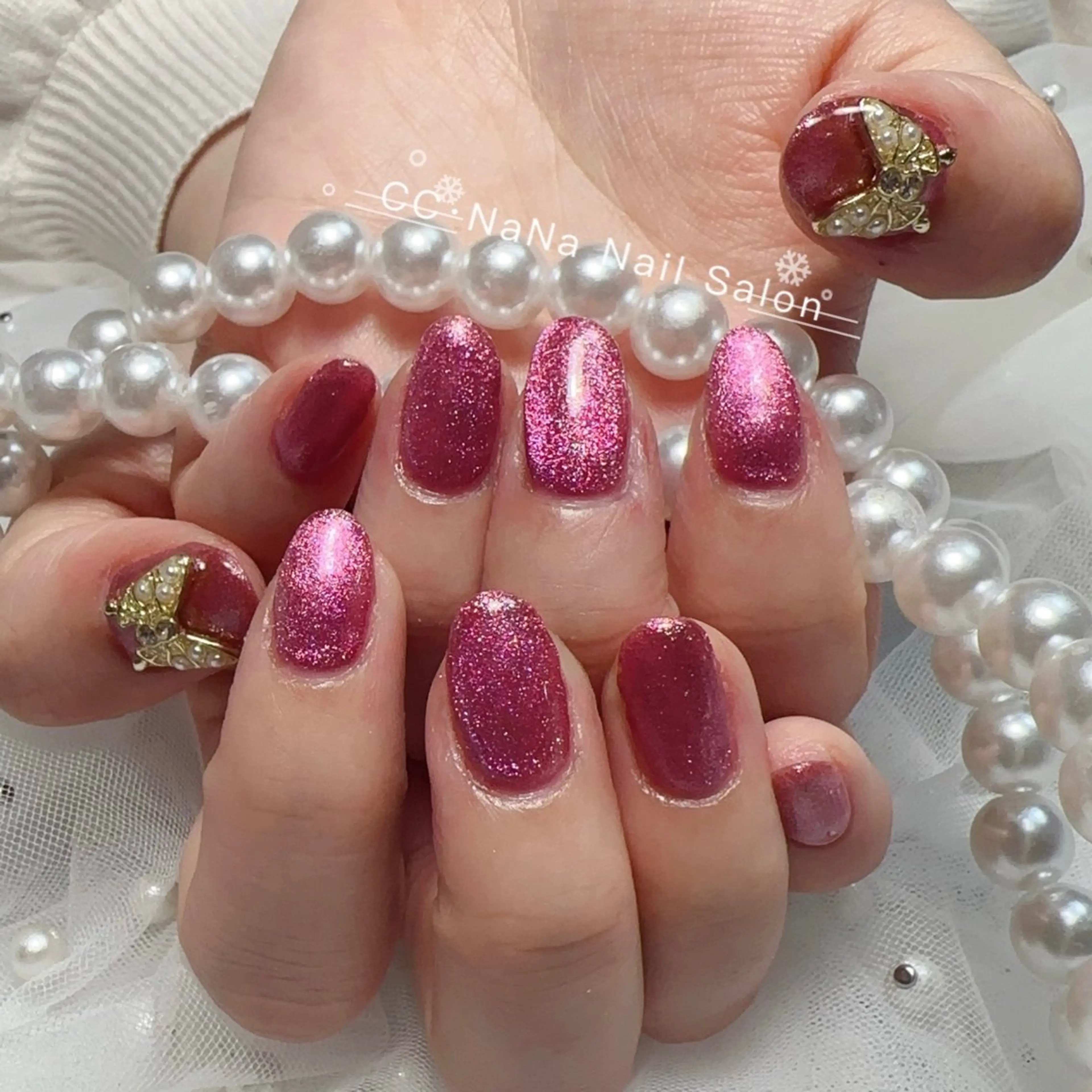ネイル チークネイル フラッシュネイル ハート キラキラネイル 韓国ネイル ハンドネイル CC  NaNa ワンホンネイル🌙Nのネイルデザイン