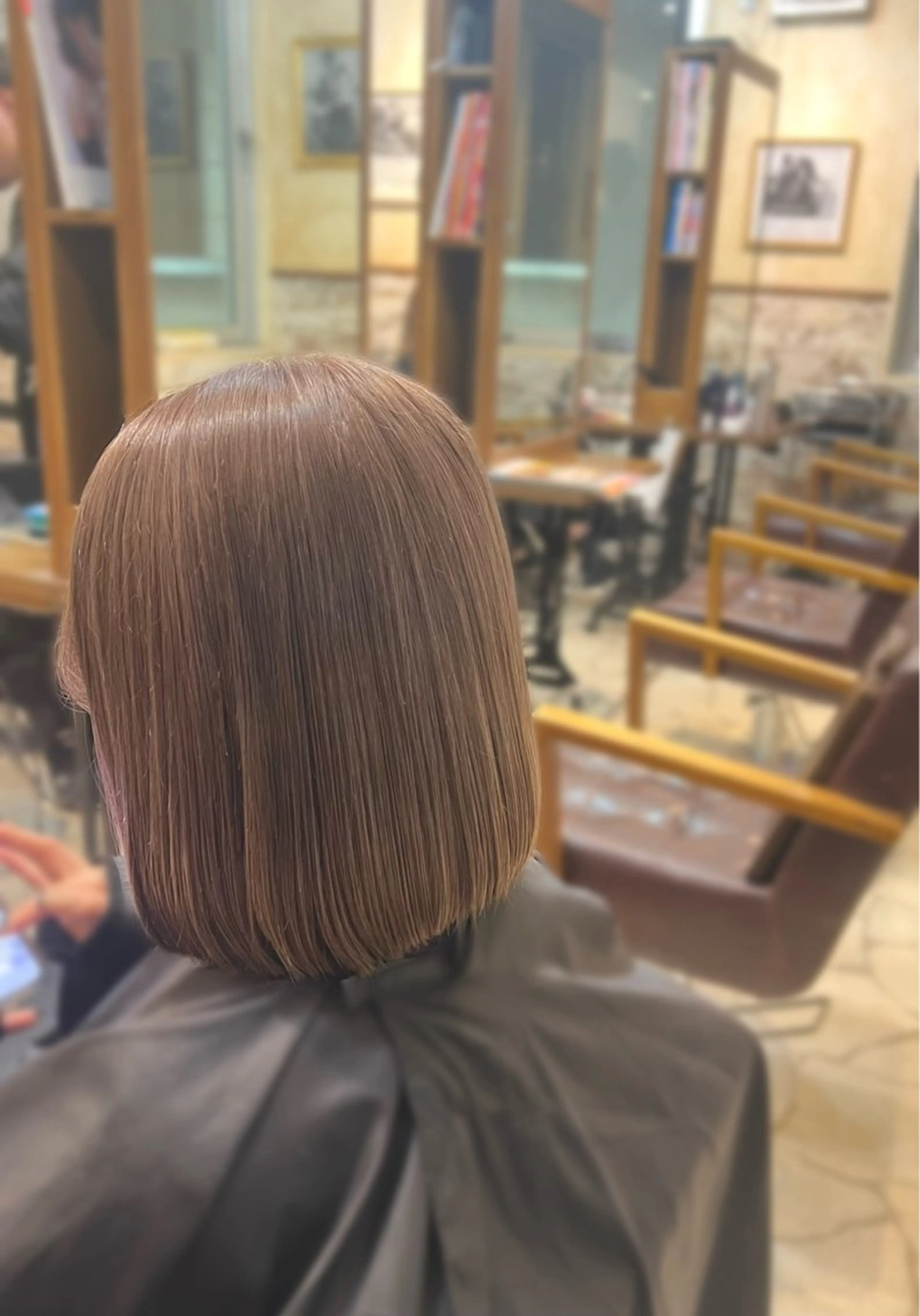 カラー ベージュカラー ブリーチ 透明感カラー ダブルカラー ピンクカラー 栗林 萌々のヘアスタイル