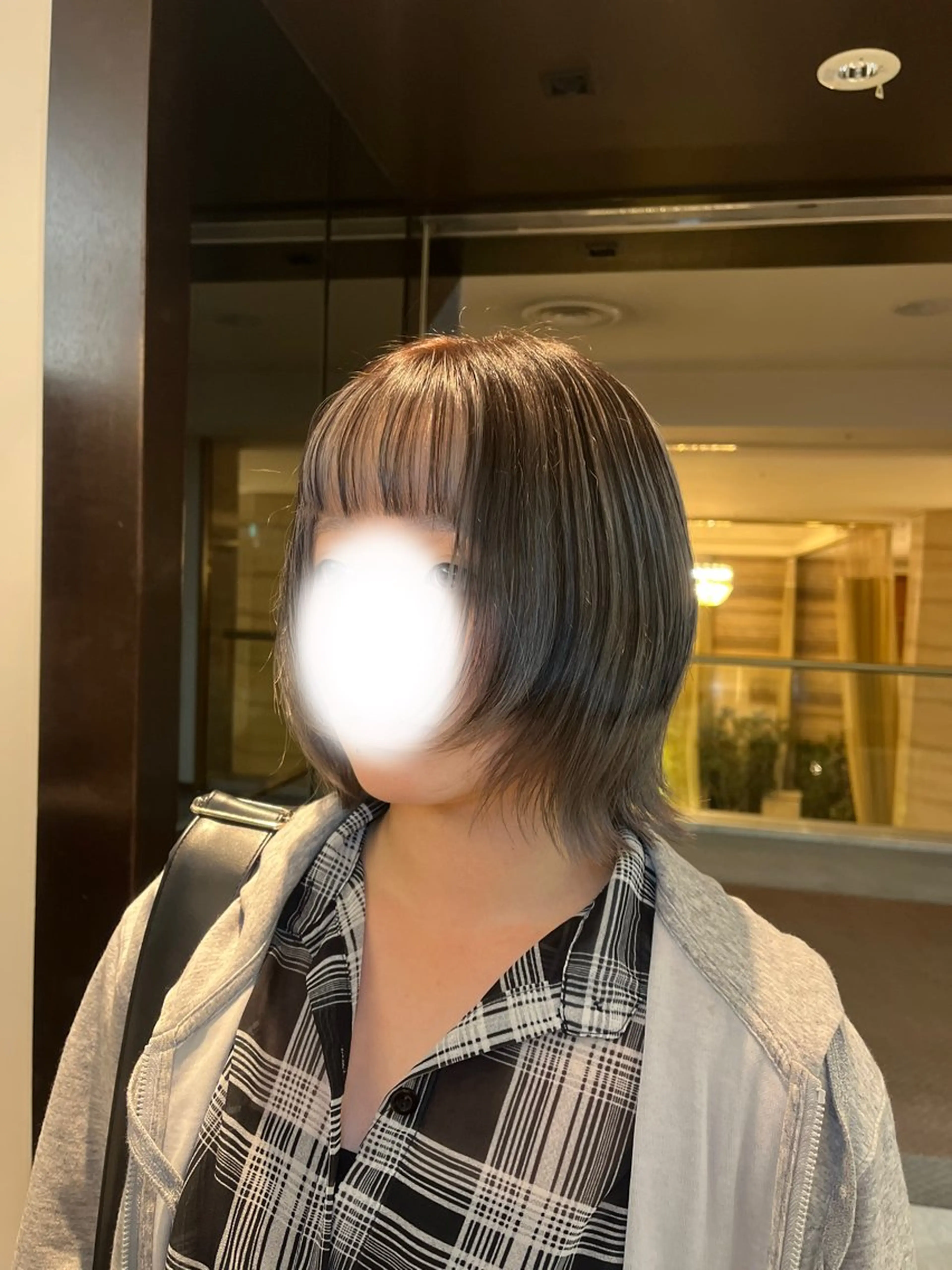 ミディアム レイヤーカット カット ヘアカラー タナカ Tanakaのヘアスタイル