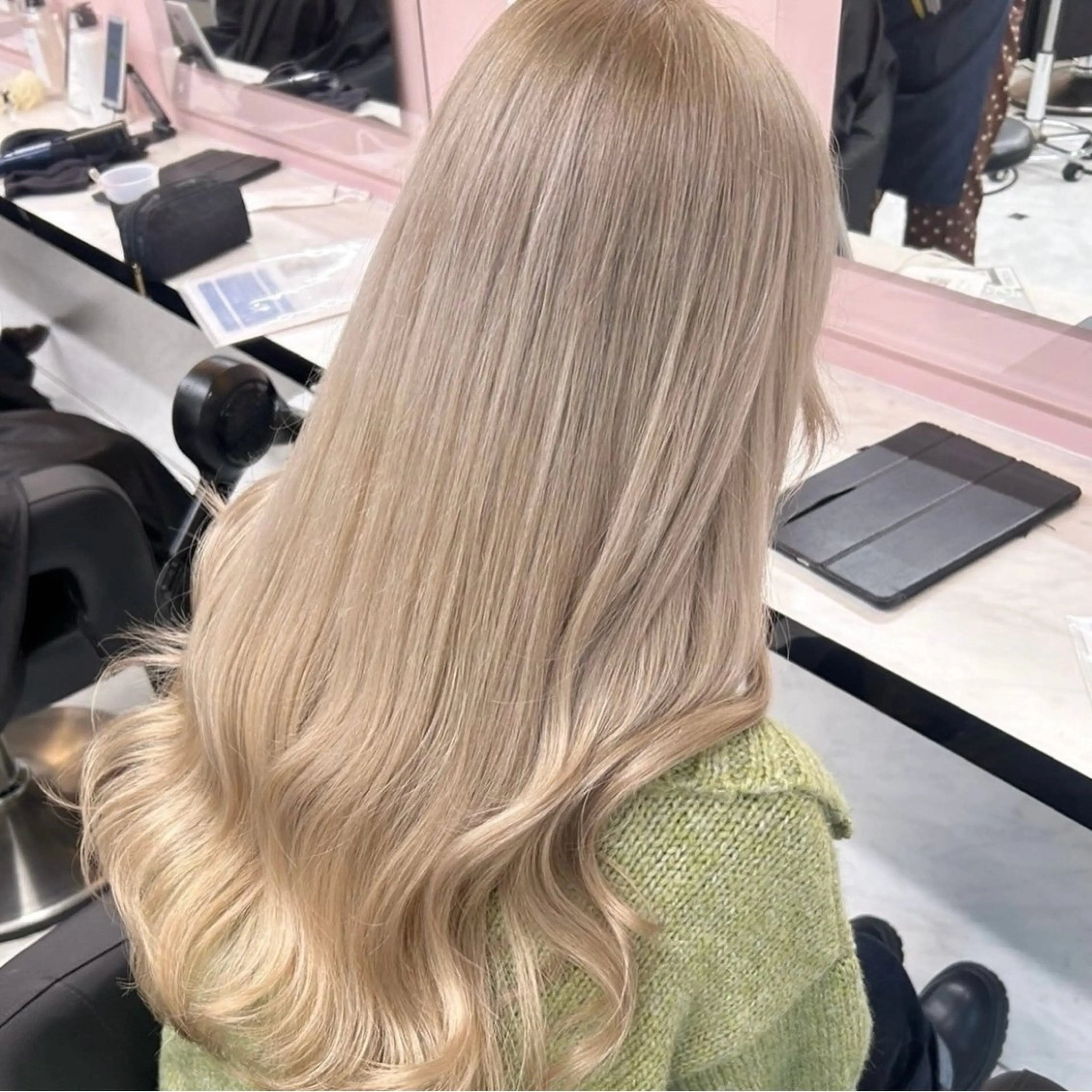 ロング 🏹‪‪girlyト レンド‪モテヘア🏹のヘアスタイル