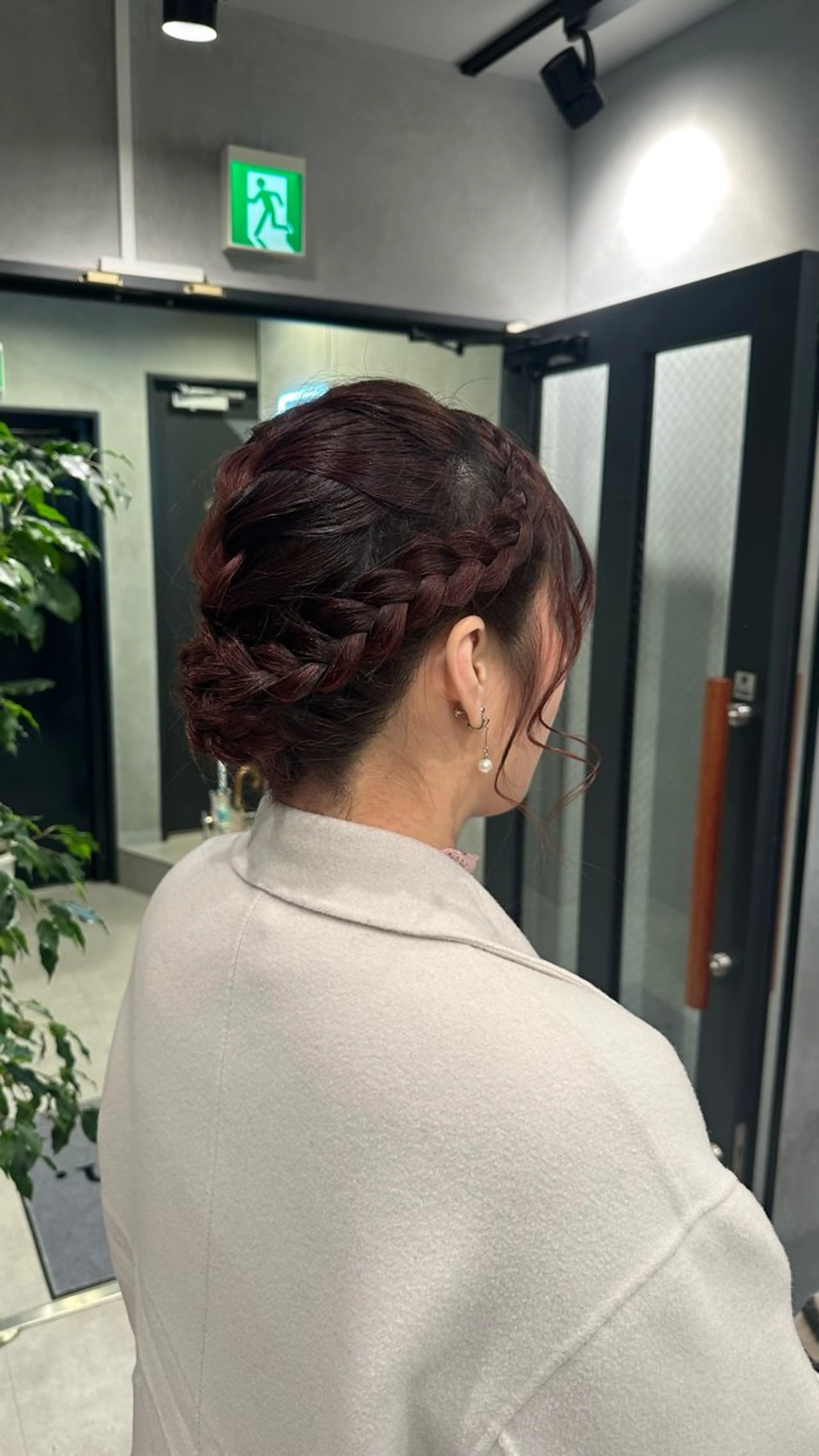 ヘアアレンジ 銀座レイヤーカット ×シースルー前髪のヘアスタイル