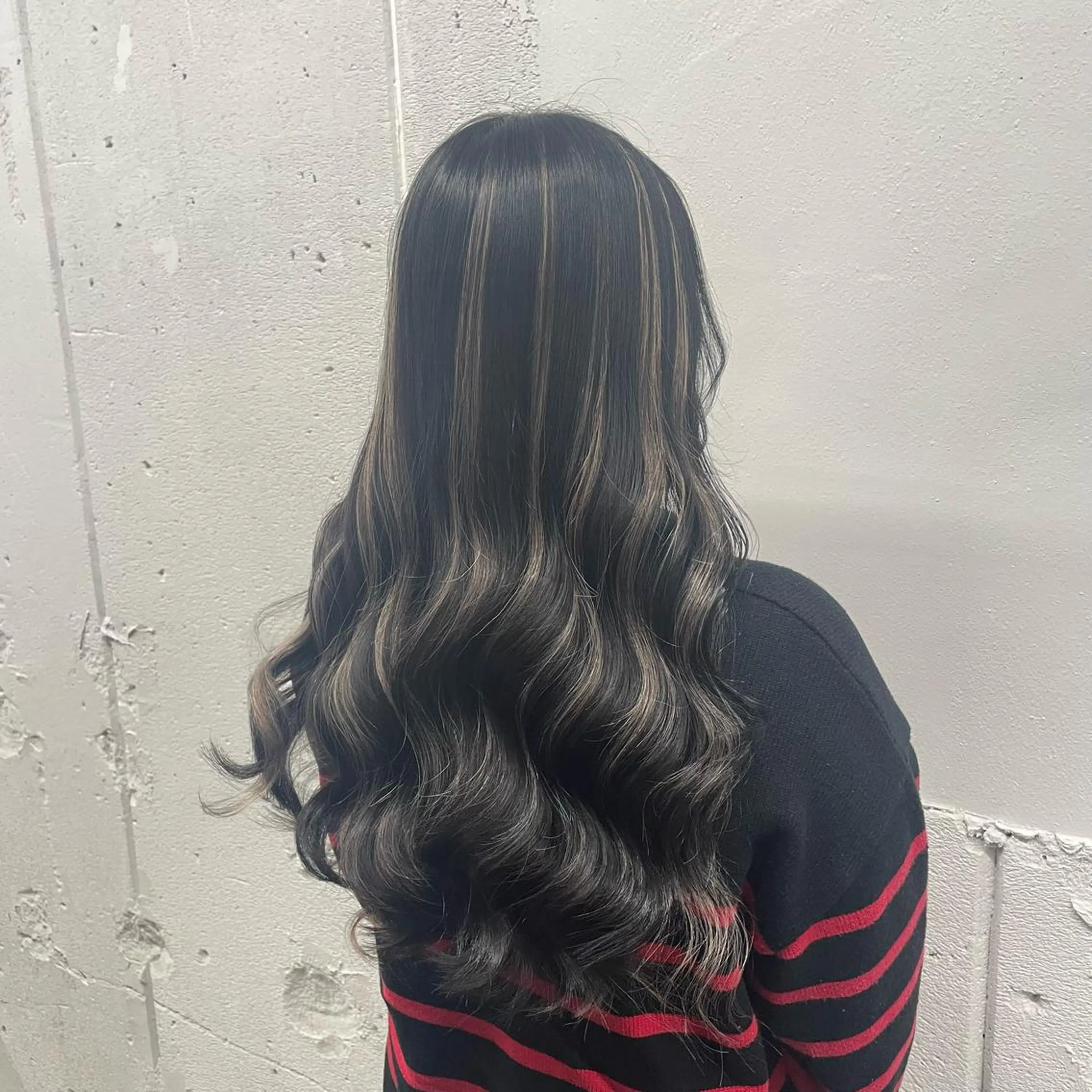 ロング カラー シールエクステ バレイヤージュ ミストバング ダブルカラー  フェイスフレーミング ヘアカラー トリートメント ヘッドスパ 🧡艶髪ちゅるん髪 🫧🧡YUKI❄️のヘアスタイル