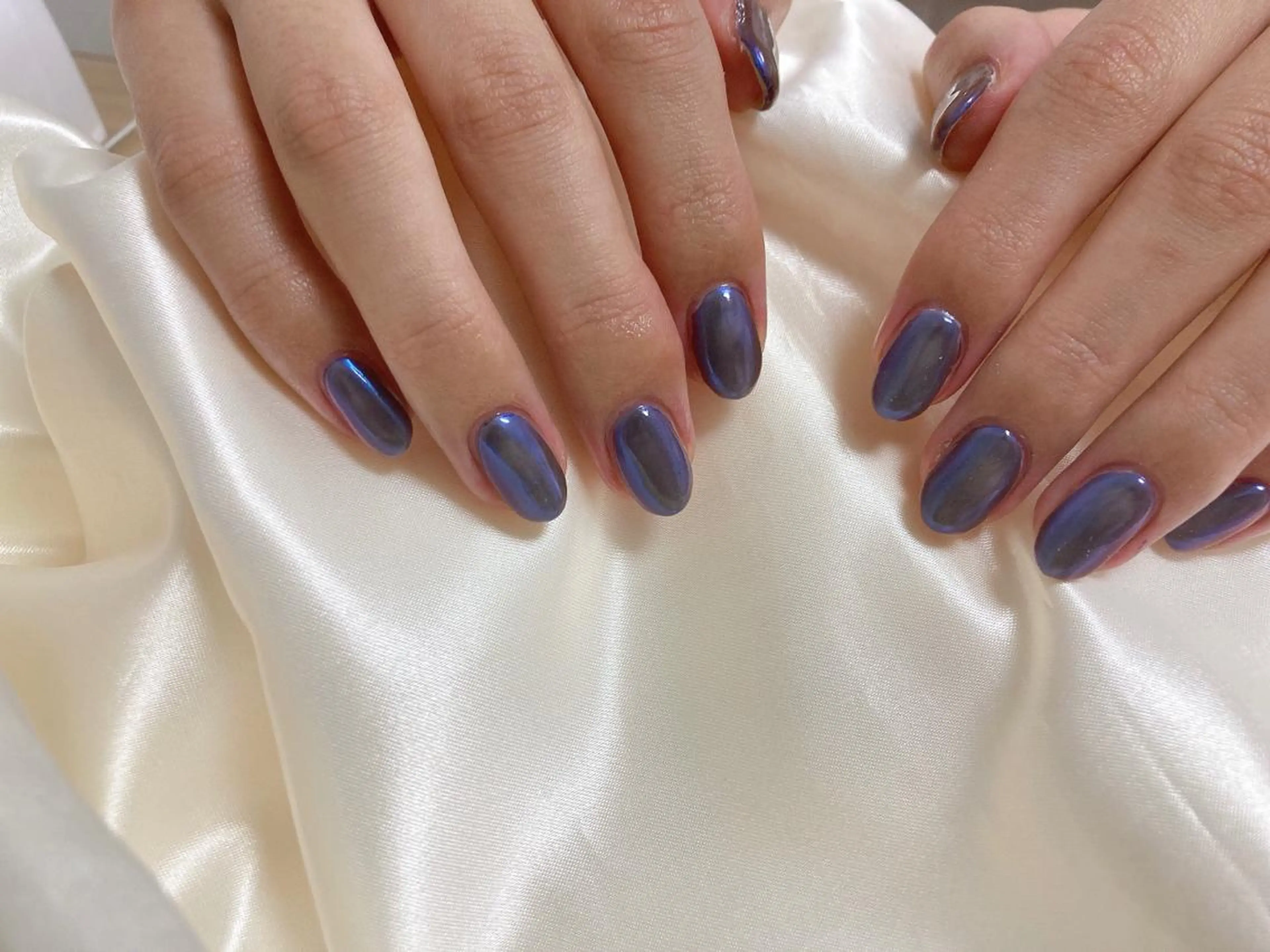 ネイル ブルー ミラーネイル ハンドネイル mogunail &blowのネイルデザイン