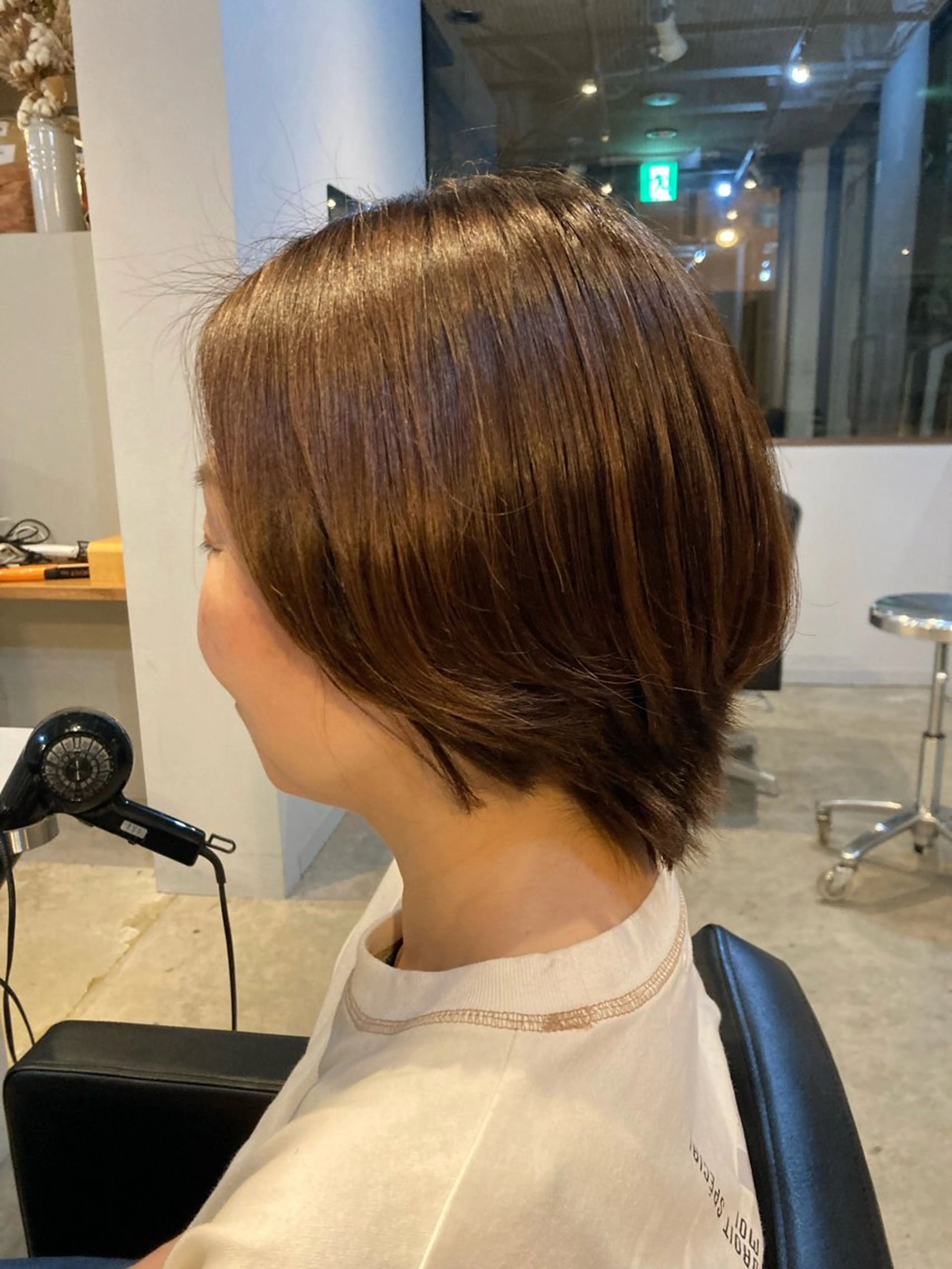 ショート カラー グラデーションカラー 三上 琳のヘアスタイル