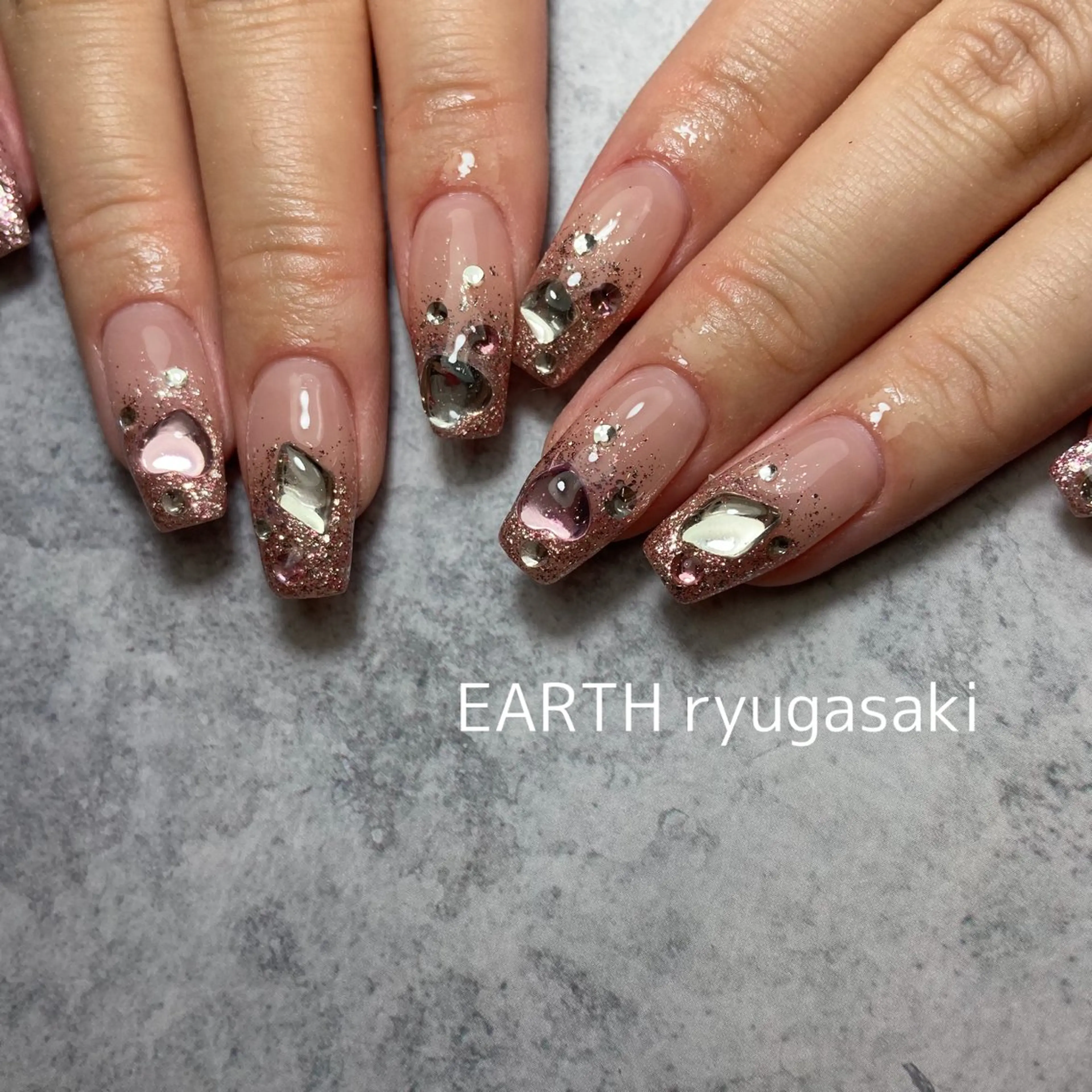 ネイル hair&make EARTH coiffure beaute 龍ケ崎店所属・tomita ayakaのネイルデザイン